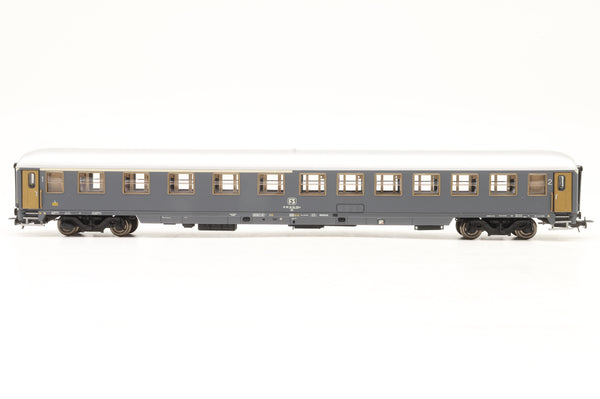 Rivarossi HO HR4243 Set of 2x UIC-X Coaches in FS Grey - Clark