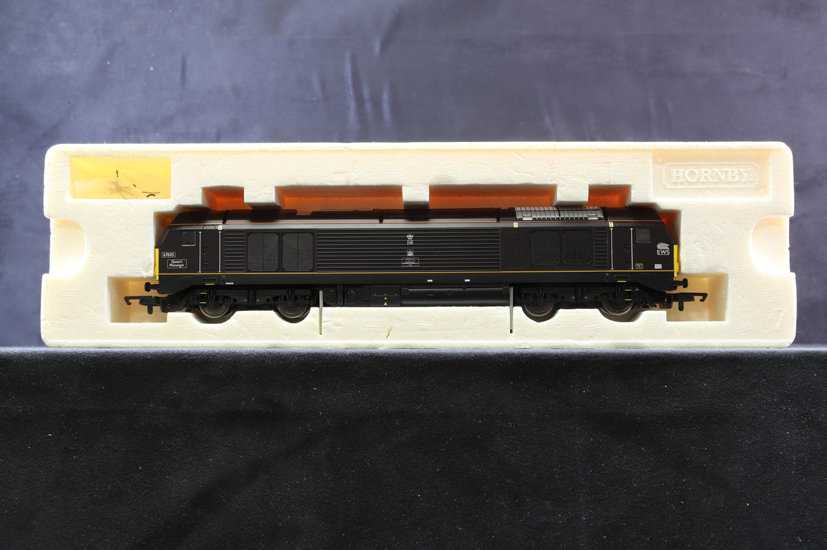 Hornby OO R2523 Bo-Bo Diesel Electric Class 67 &#39;67005&#39; &#39;Queens Messenger&#39;