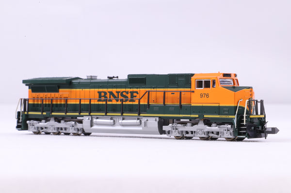 KATO GE C44-9W BNSF 976 Nゲージ ディーゼル機関車 Kato N 176-3801 C44-9W BNSF '976' - Clark Railworks