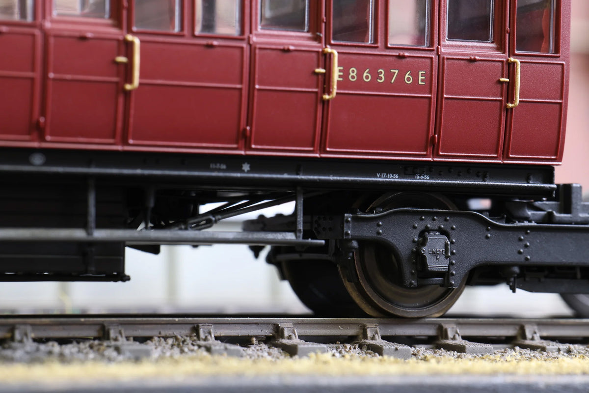 Clark Railworks OO Gauge C2003A Quad Art Set No. 72, BR Maroon