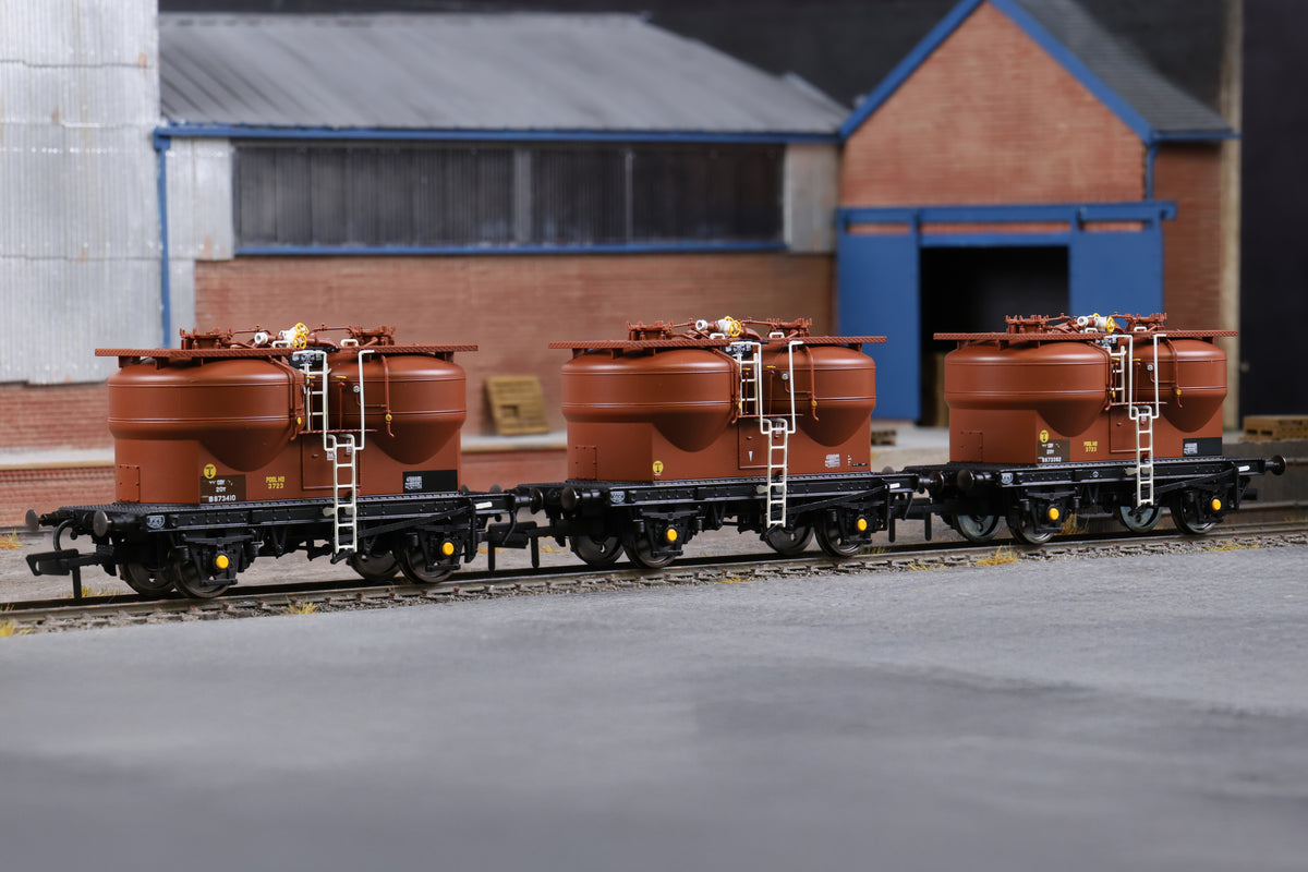 Clark Railworks OO Gauge C3042C BR Bauxite Prestwin Wagons (3-Pcs), B873393, B873729 &amp; B873758