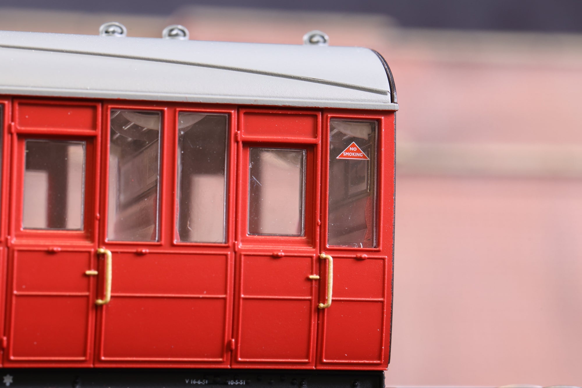 Clark Railworks OO Gauge C2002A Quad Art Set No. 84, BR Crimson