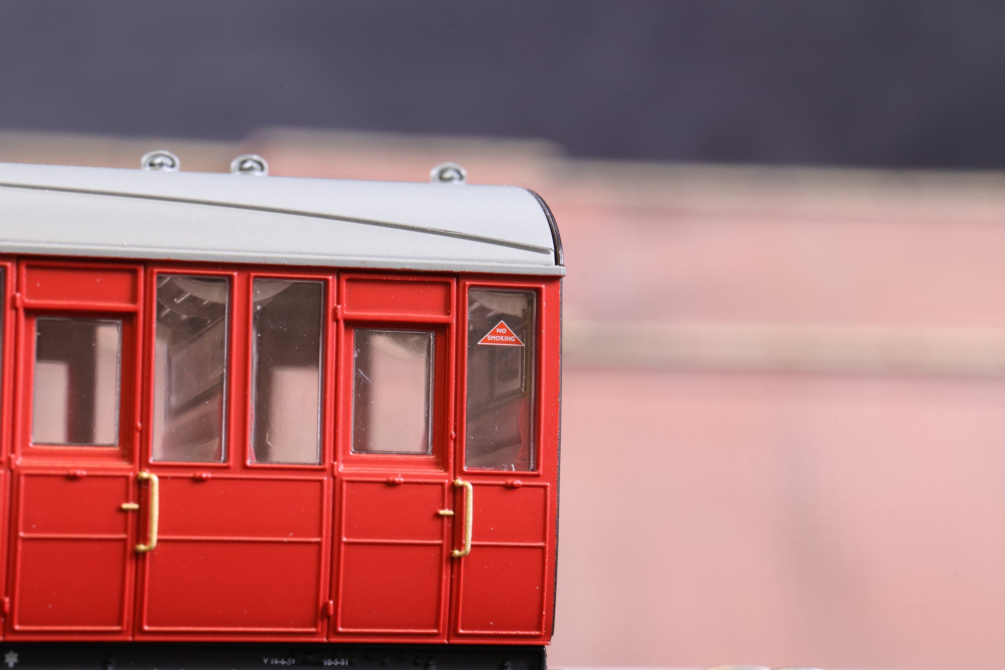 Clark Railworks OO Gauge C2002B Quad Art Set No. 84, BR Crimson