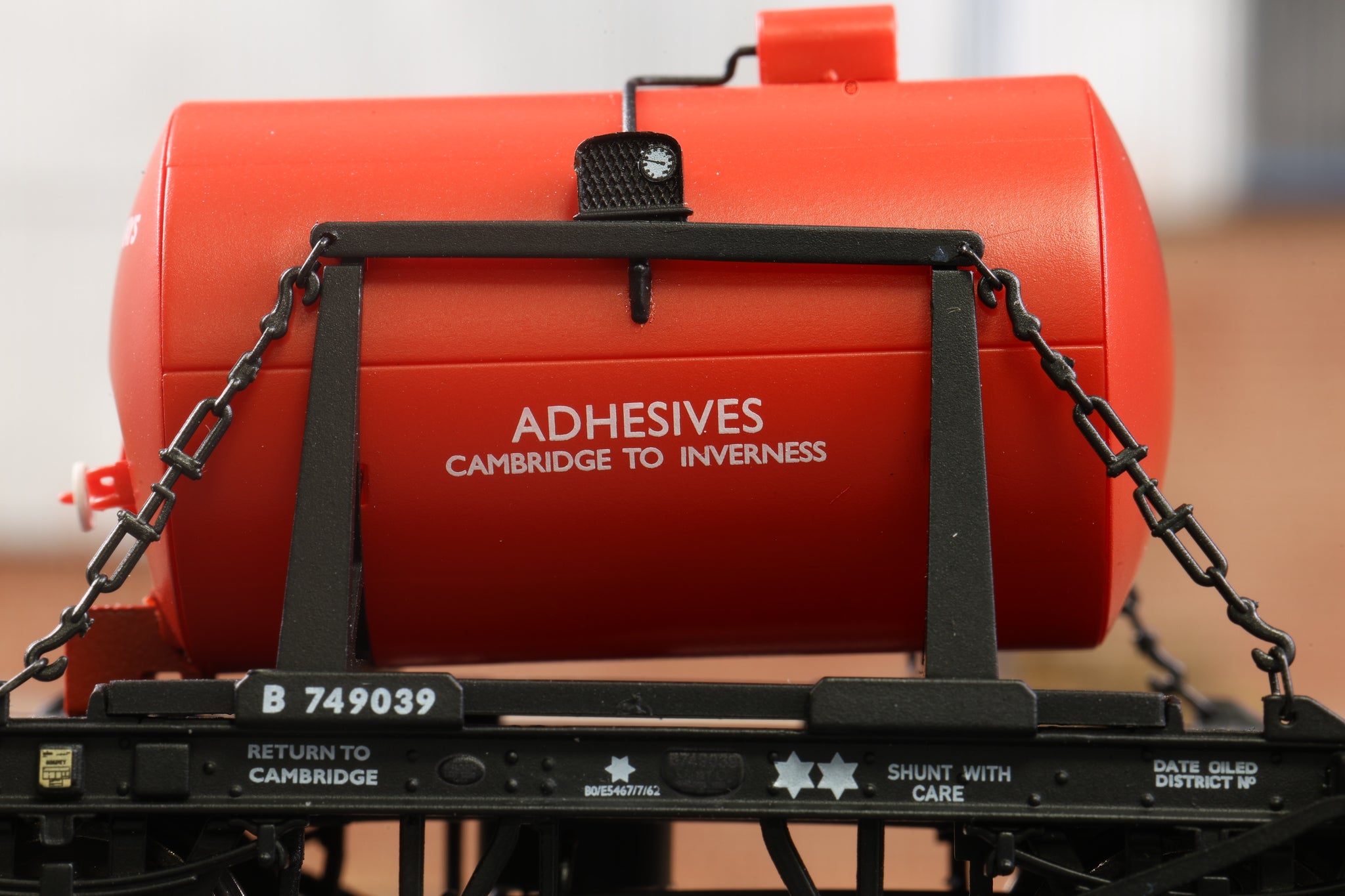 Demountable Rails Clark Railworks OO Gauge C6021 Demountable Tank Load 'B749039', BR Adh