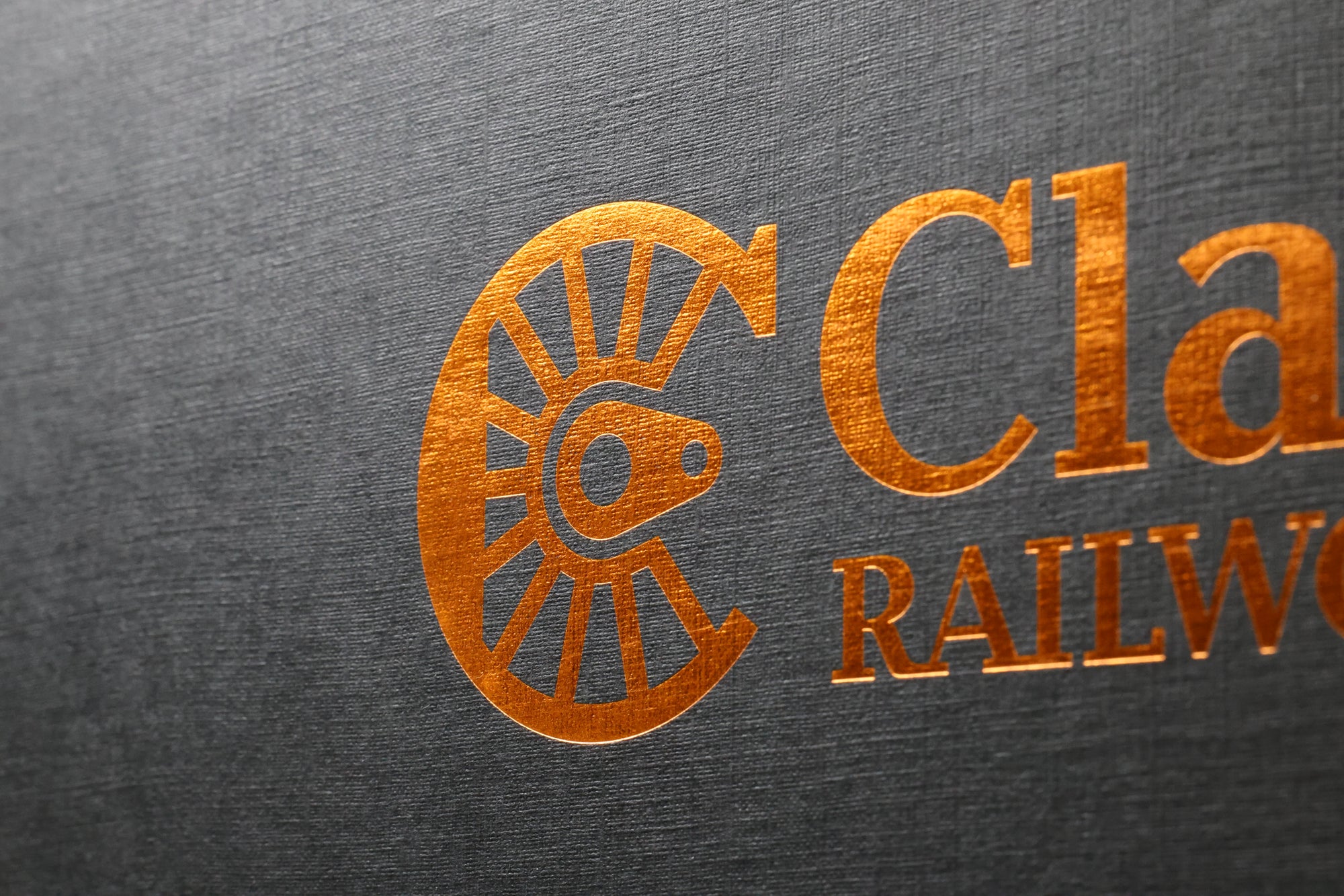 Clark Railworks C5002 OO/HO Gauge Set Box, 354mm