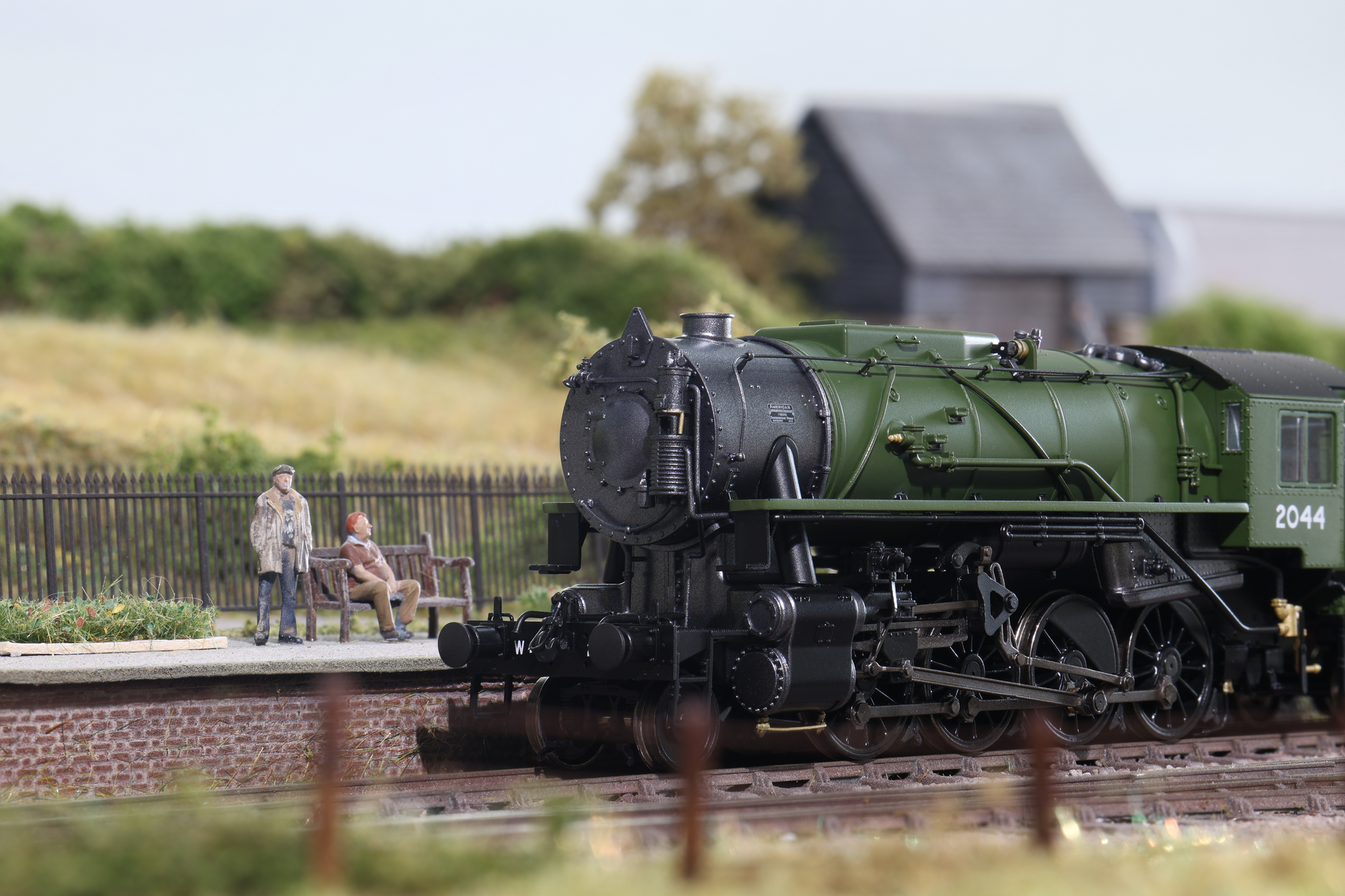 Rapido OO Gauge USATC S160 2-8-0, ‘2044’, WD Drab, Clark Railworks Exclusive