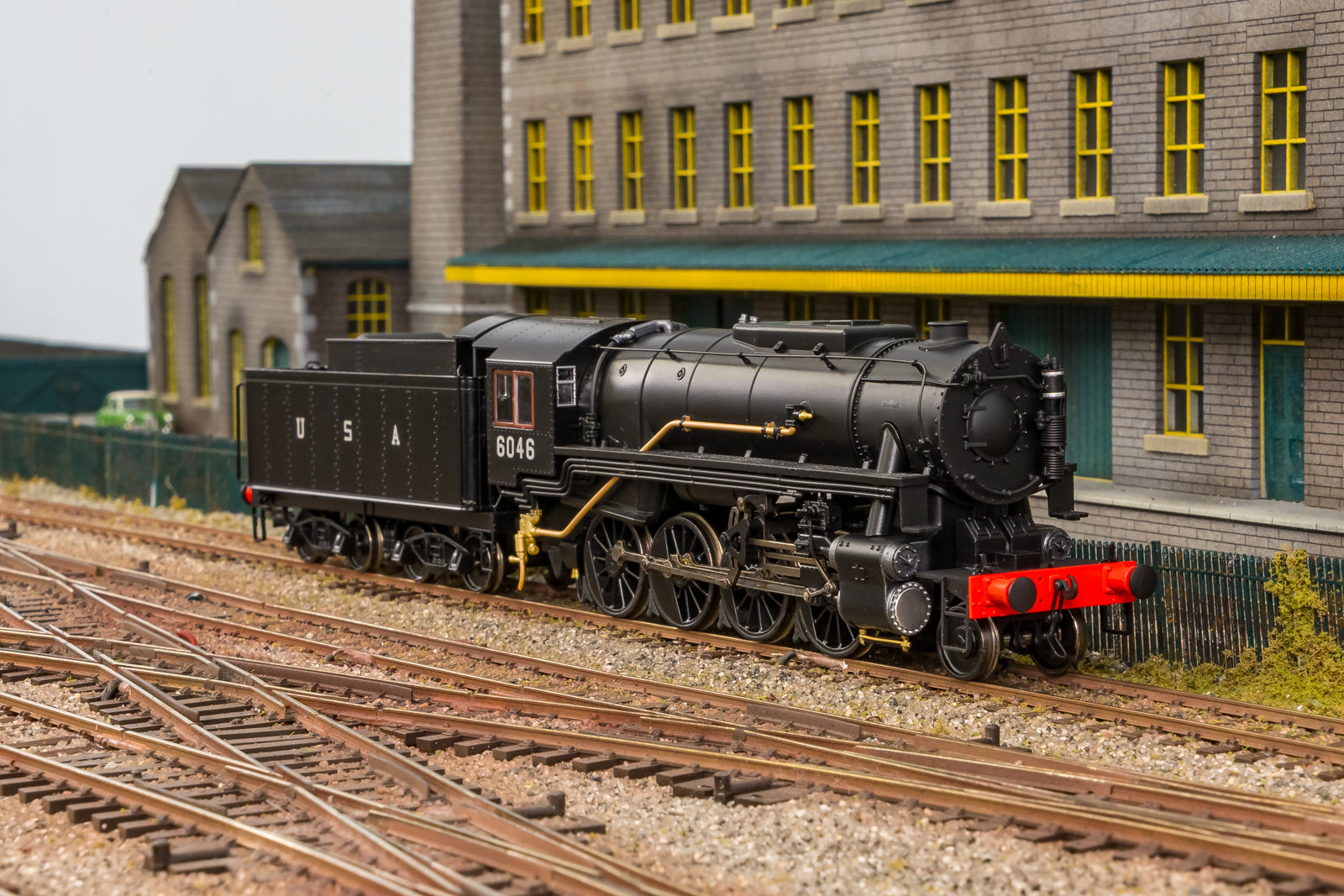 Rapido OO Gauge 926007 USATC S160 2-8-0, ‘6046’, Black w/USA on Tender (As preserved)