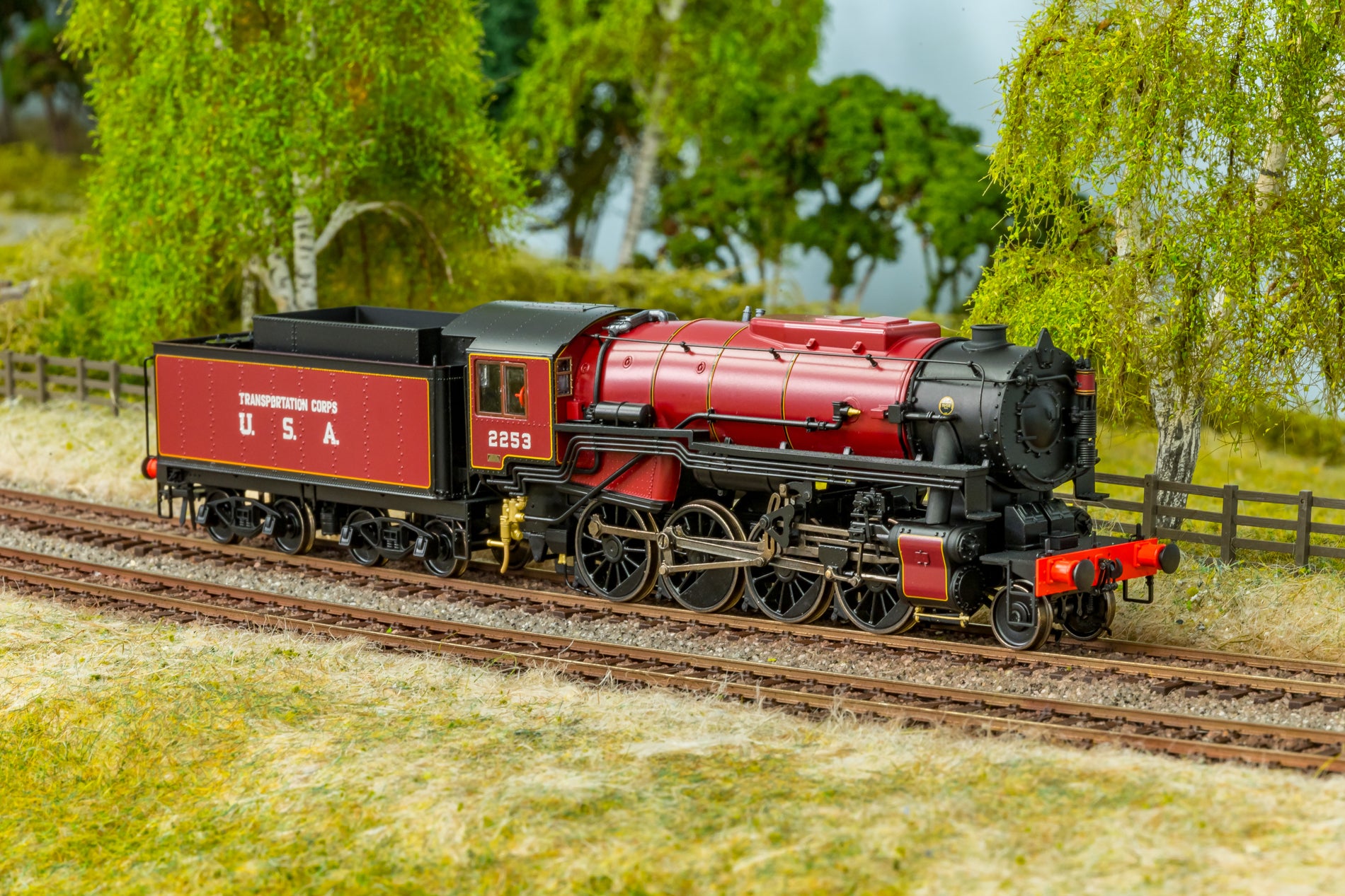 Rapido OO Gauge 926008 USATC S160 2-8-0, ‘2253’, Omaha, Maroon w/Transportation Corps USA on Tender (As preserved)