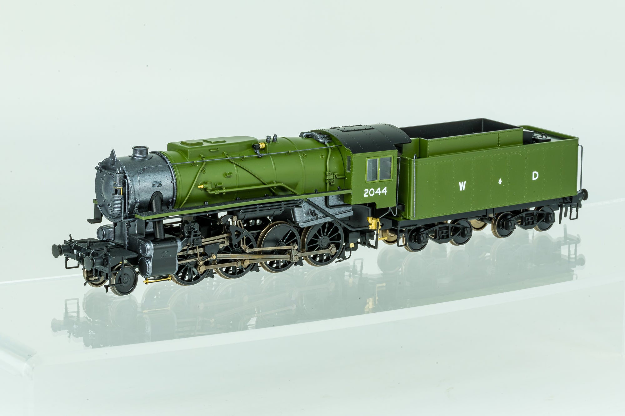 Rapido OO Gauge 926011 USATC S160 2-8-0, ‘2044’, WD Drab, Clark Railworks Exclusive