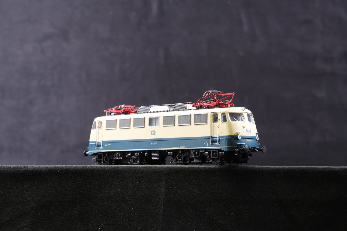 Roco HO 73576 German Electric Locomotive BR 110 DB, DCC Sound