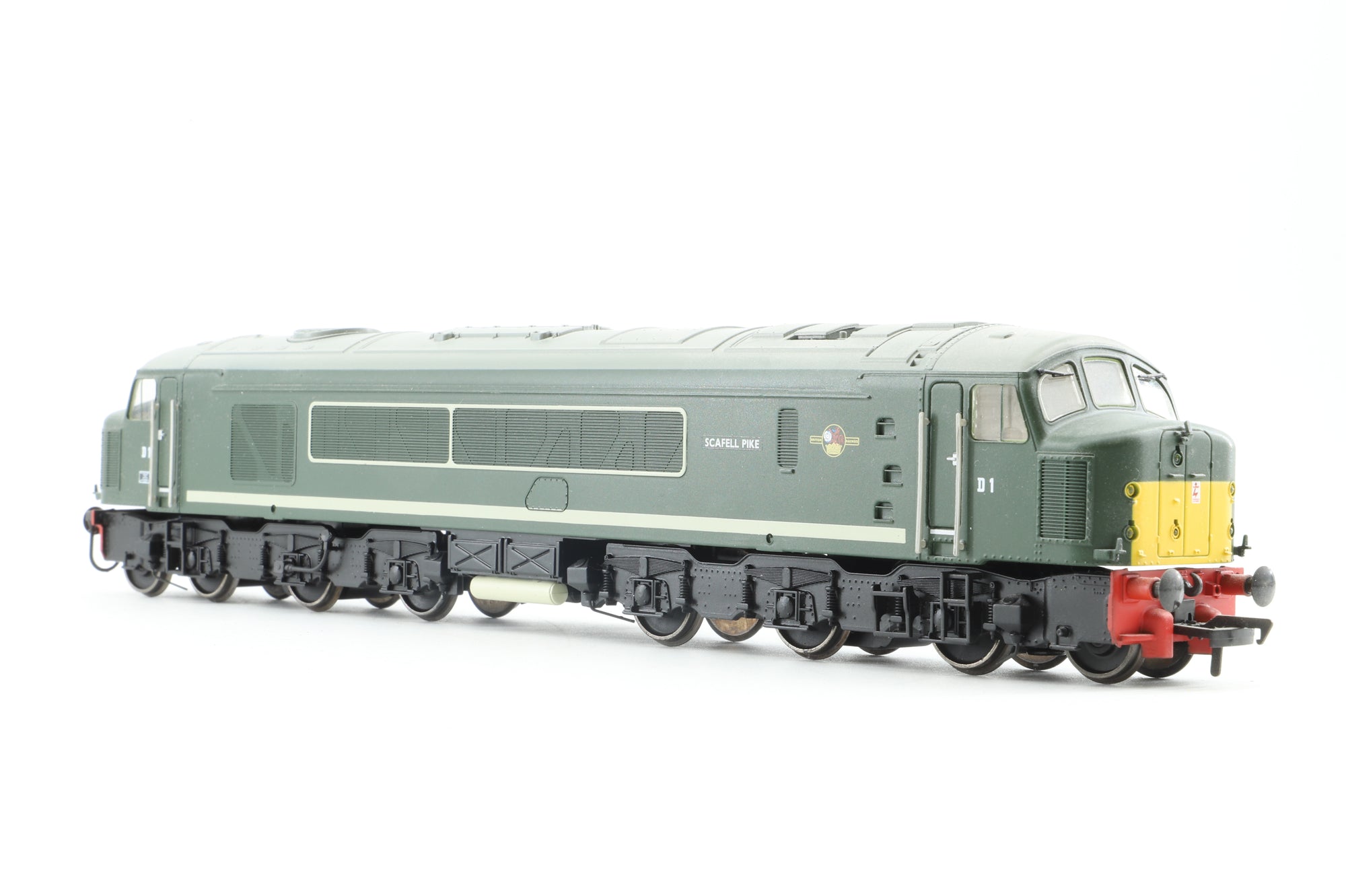 Bachmann OO 32-650 Class 44 D1 'Scafell Pike' in BR Green w/ SYPs