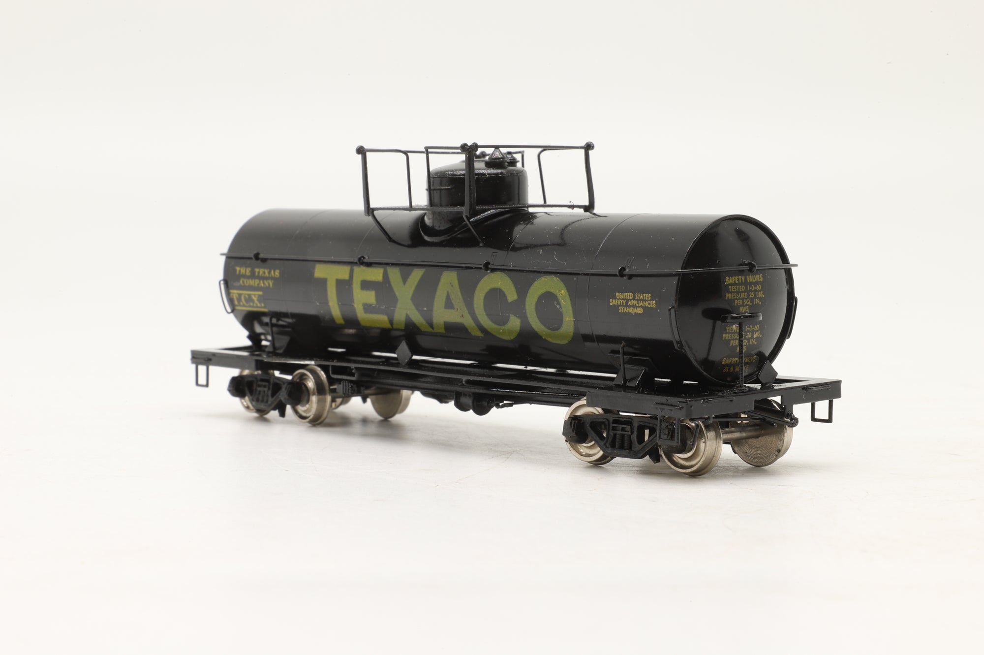 Iron Horse HO Brass 15662 8,000 Gallon Tank Car in Texaco Black