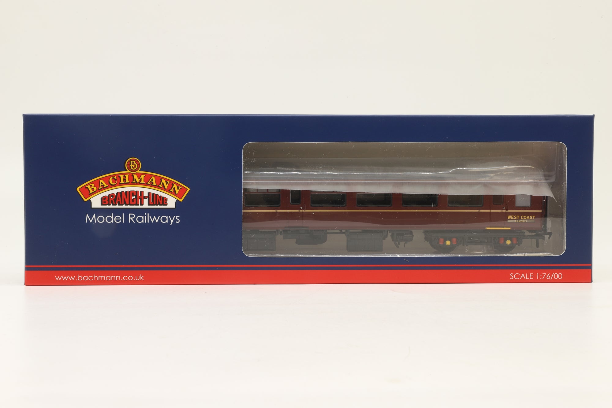 Bachmann OO 39-354 Mk2 TSO in WCRC Maroon