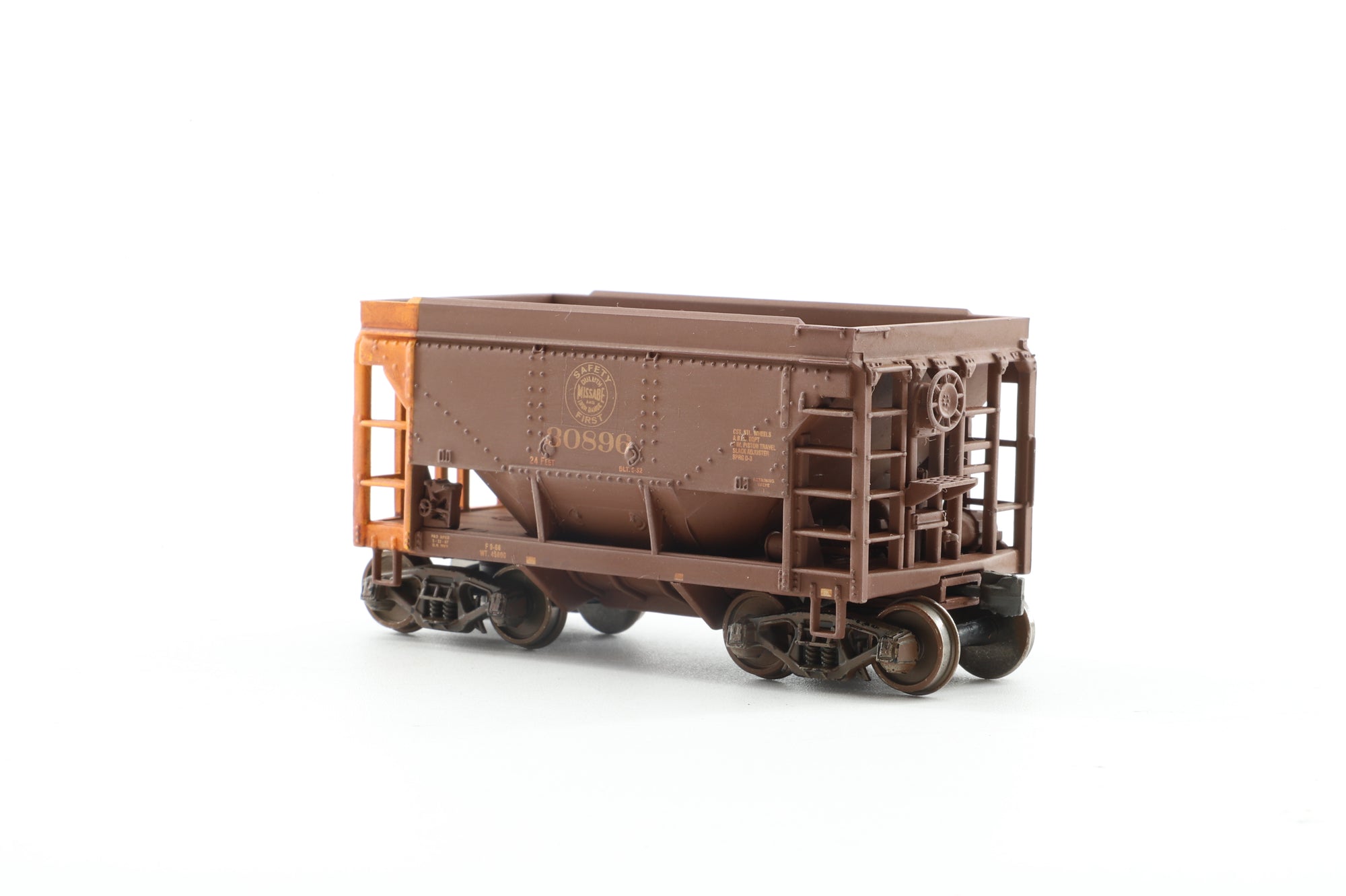 Walthers HO 932-4559 12-Pack of Taconite Ore Cars in DMIR Brown/Yellow - Pro-Customised/Weathered