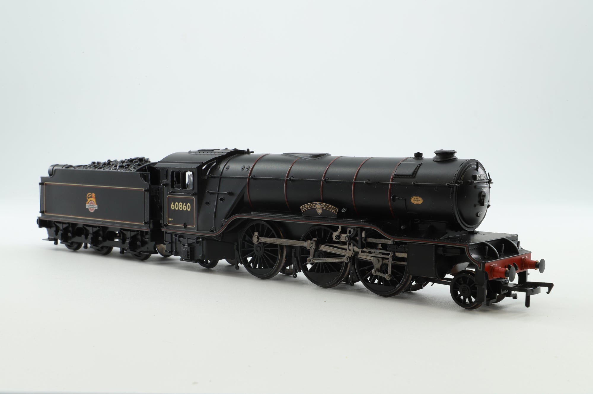 Bachmann OO 31-564 Class V2 '60860' 'Durham School' BR Black E/Emblem, DCC Sound