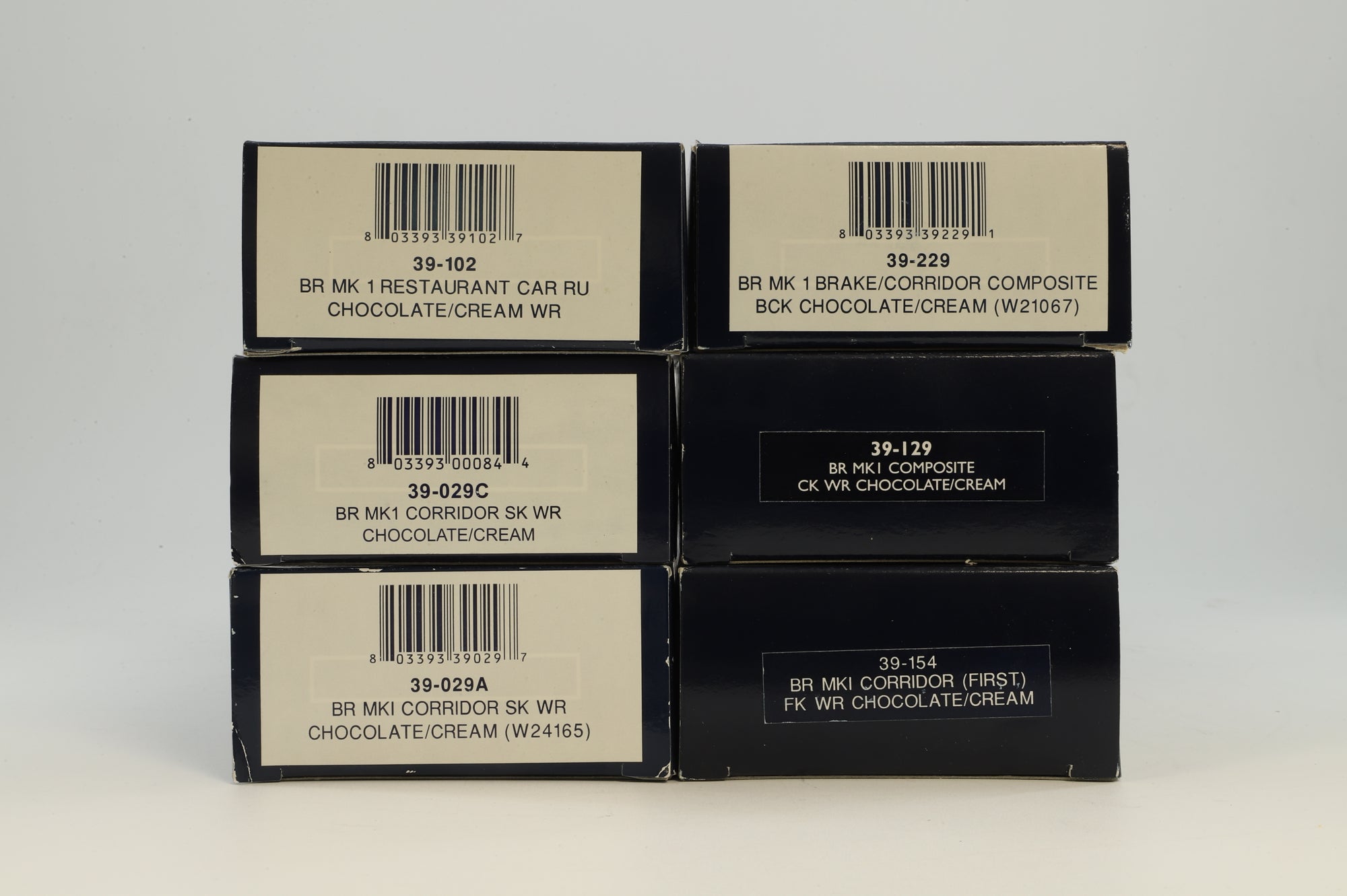 Bachmann OO Rake Of 6 BR Mk1 Chocolate & Cream Coaches Inc. 39-029C, 39-129, 39-154, 39-229, 39-102 & 39-029A