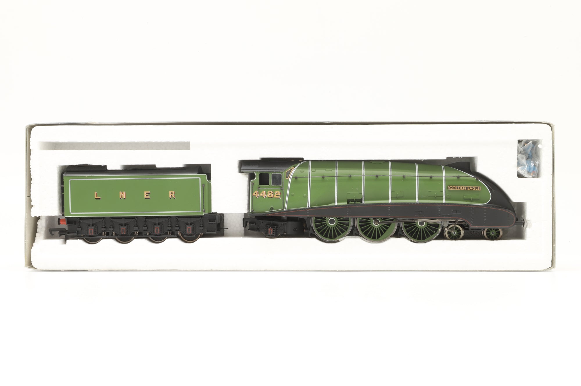 Bachmann OO 31-956 A4 '4482' 'Golden Eagle' LNER Doncaster Green S/C