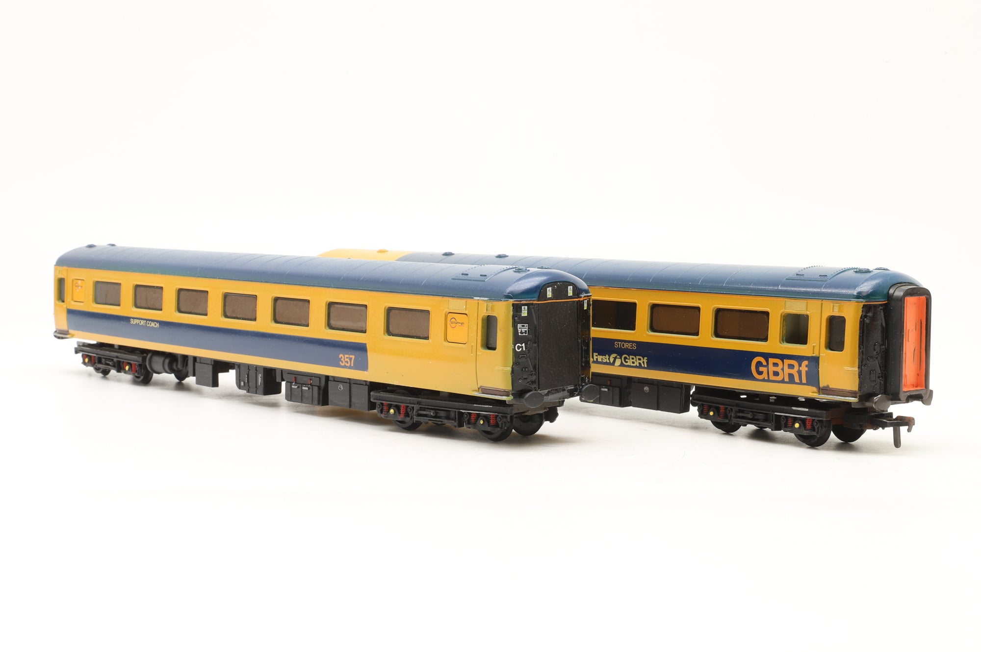 Airfix/Custom OO Rake of 2x Mk2Fs in GBRF Liveries