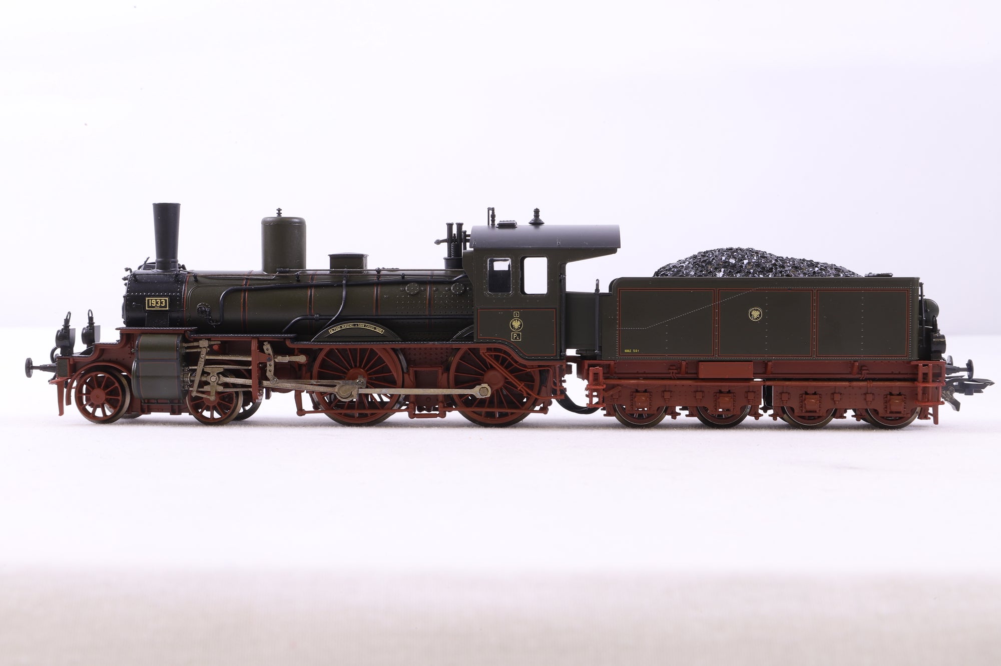 Roco HO 63302 KPEV P4 Steam Locomotive