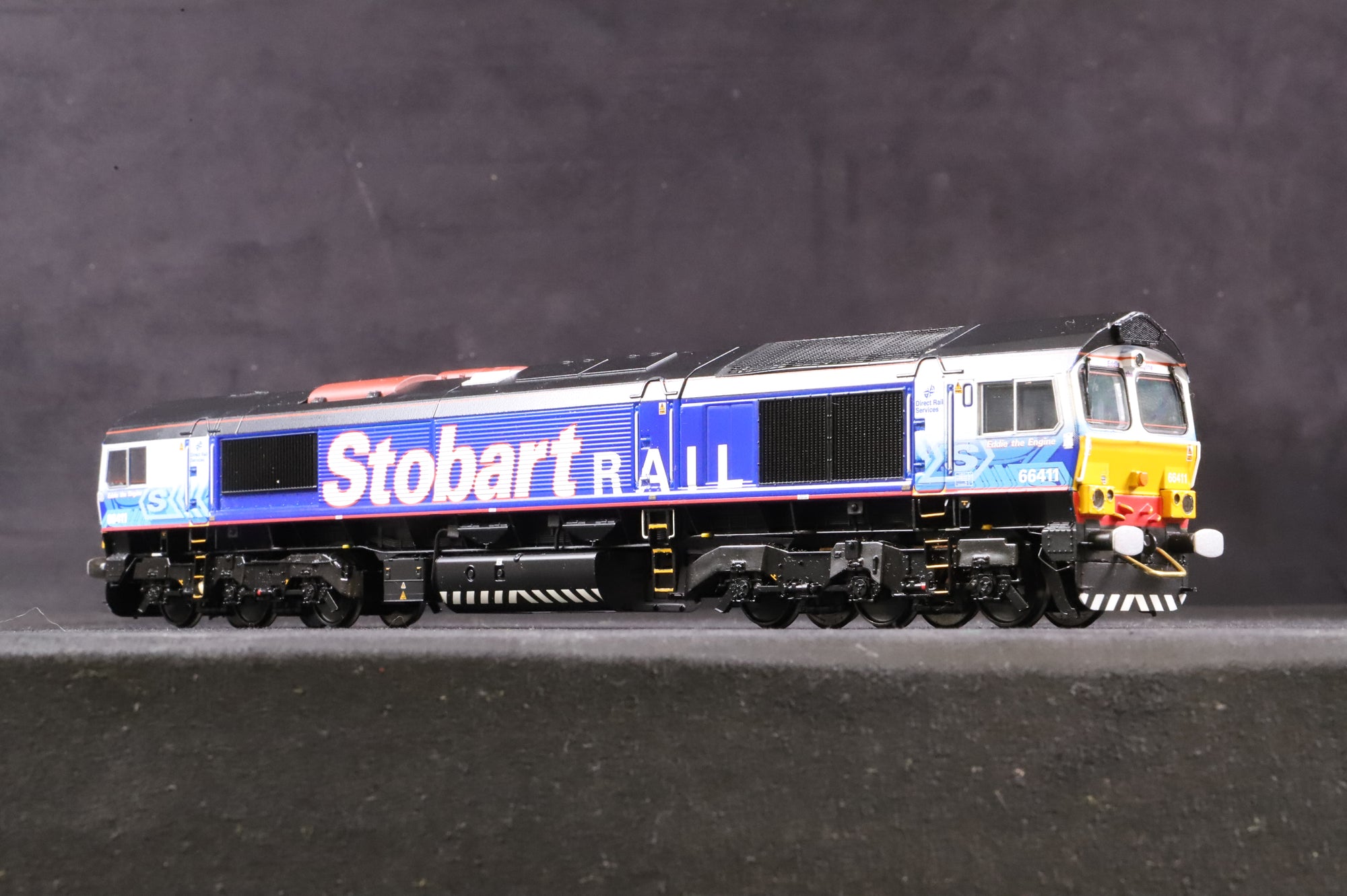 Bachmann OO 32-977 Class66/9 66411 in DRS/Stobart Rail Livery - DCC Sound