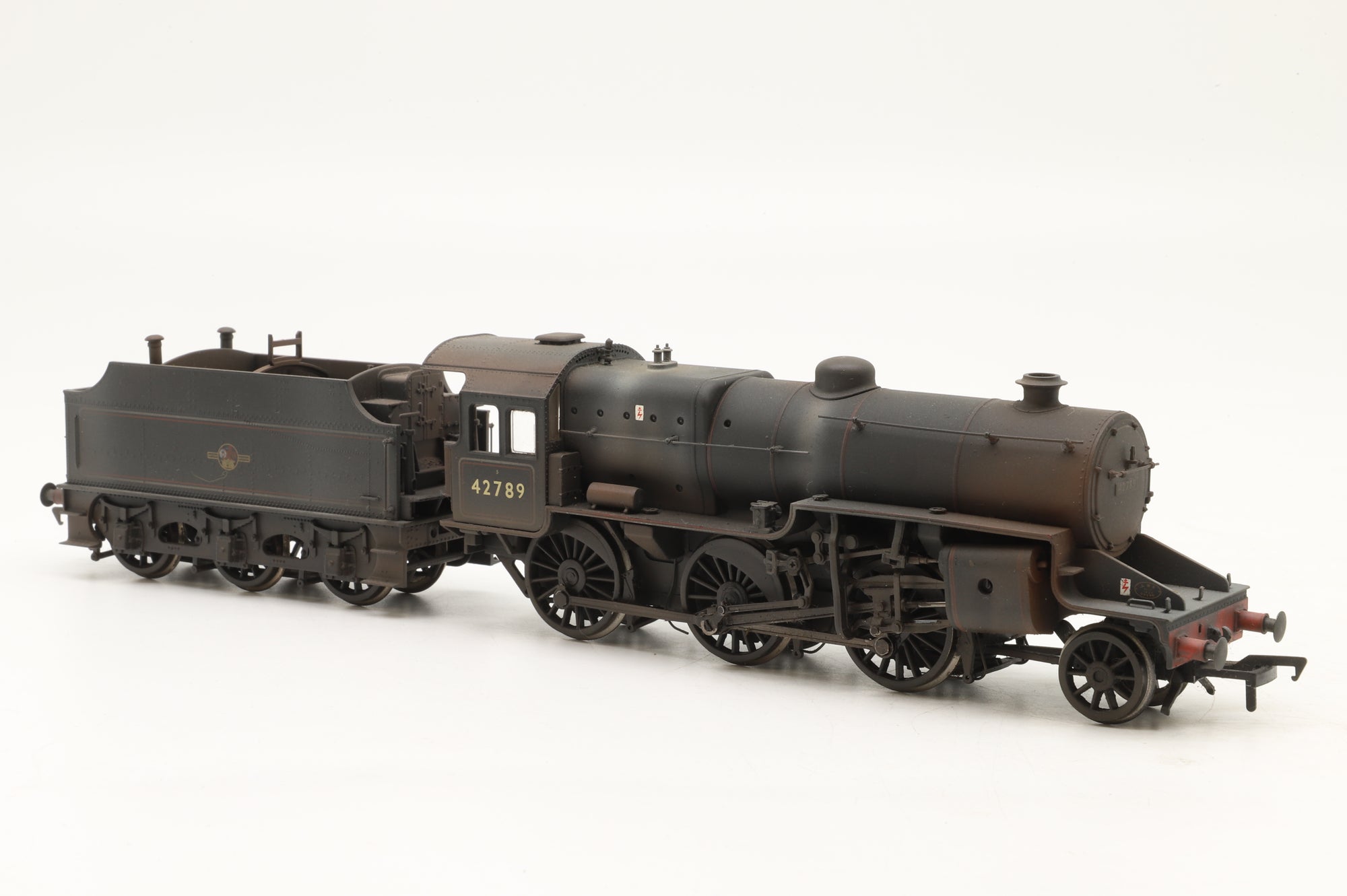 Bachmann OO 32-177 Crab Class 42789 in Lined BR Black w/ late Crests – Weathered