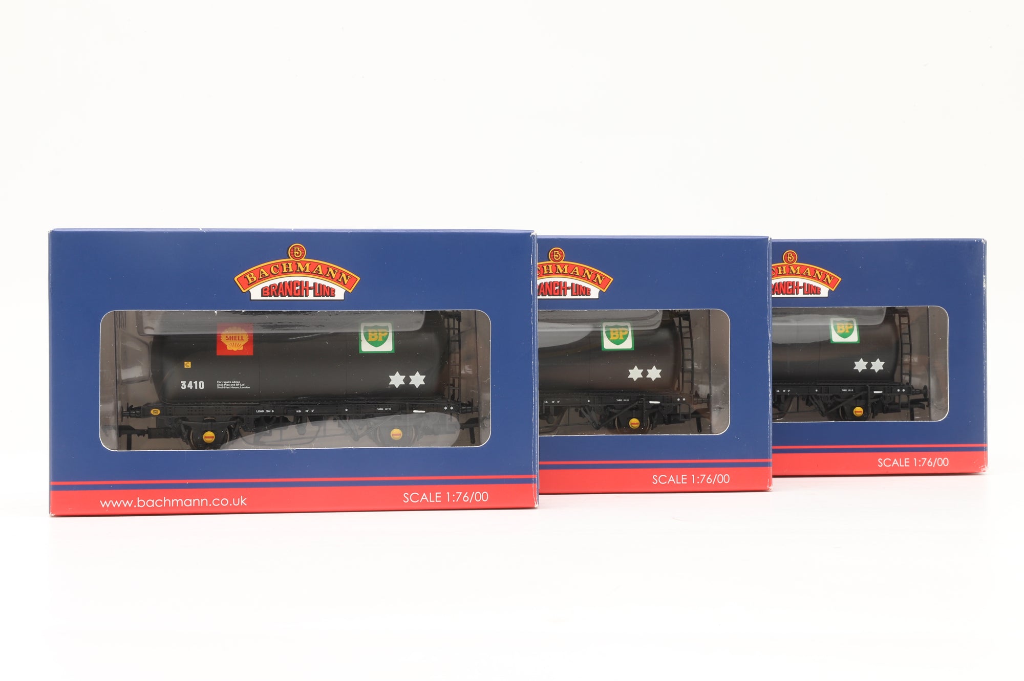 Bachmann OO 37-582C Rake Of 3 TTA Tank Wagons Shell BP Black