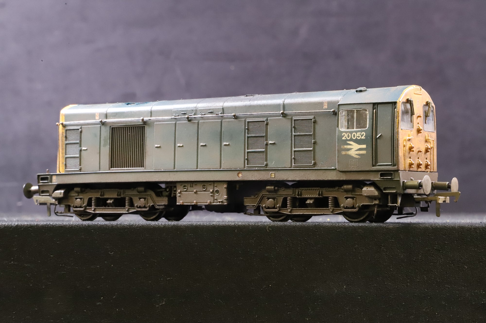 WORKSHOP Bachmann OO 32-031 Class 20 20052 in BR Blue - Weathered