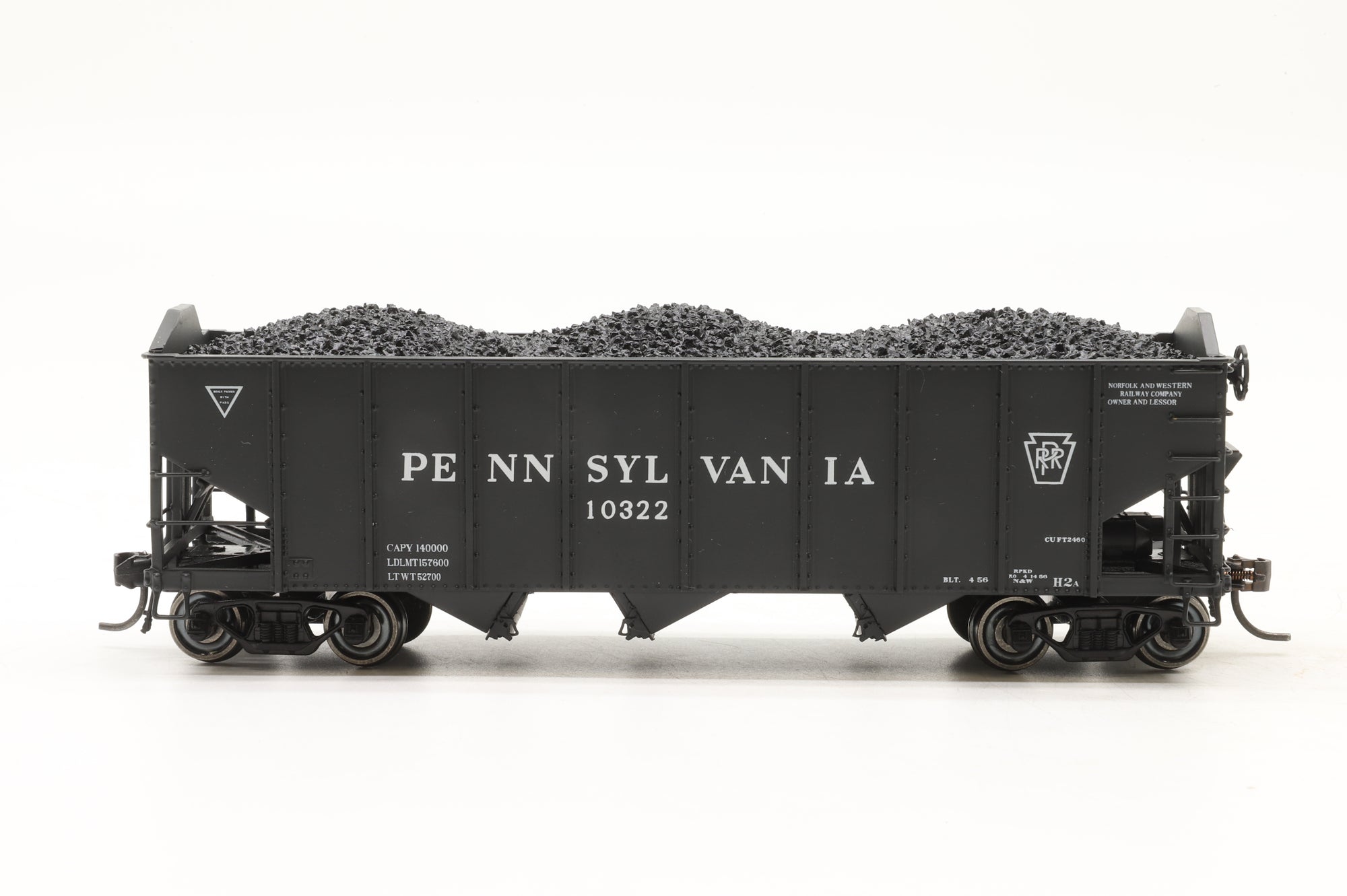 Broadway Limited HO Rake of 2x H2A 3-Bay Hopper Cars in PRR Black