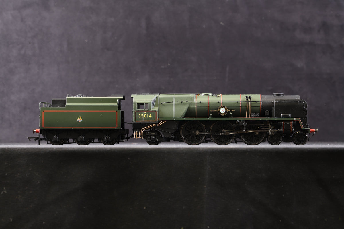 Hornby OO R3566 Merchant Navy Class Rebuilt &#39;Nederland Line&#39; &#39;35014&#39; BR Green E/C