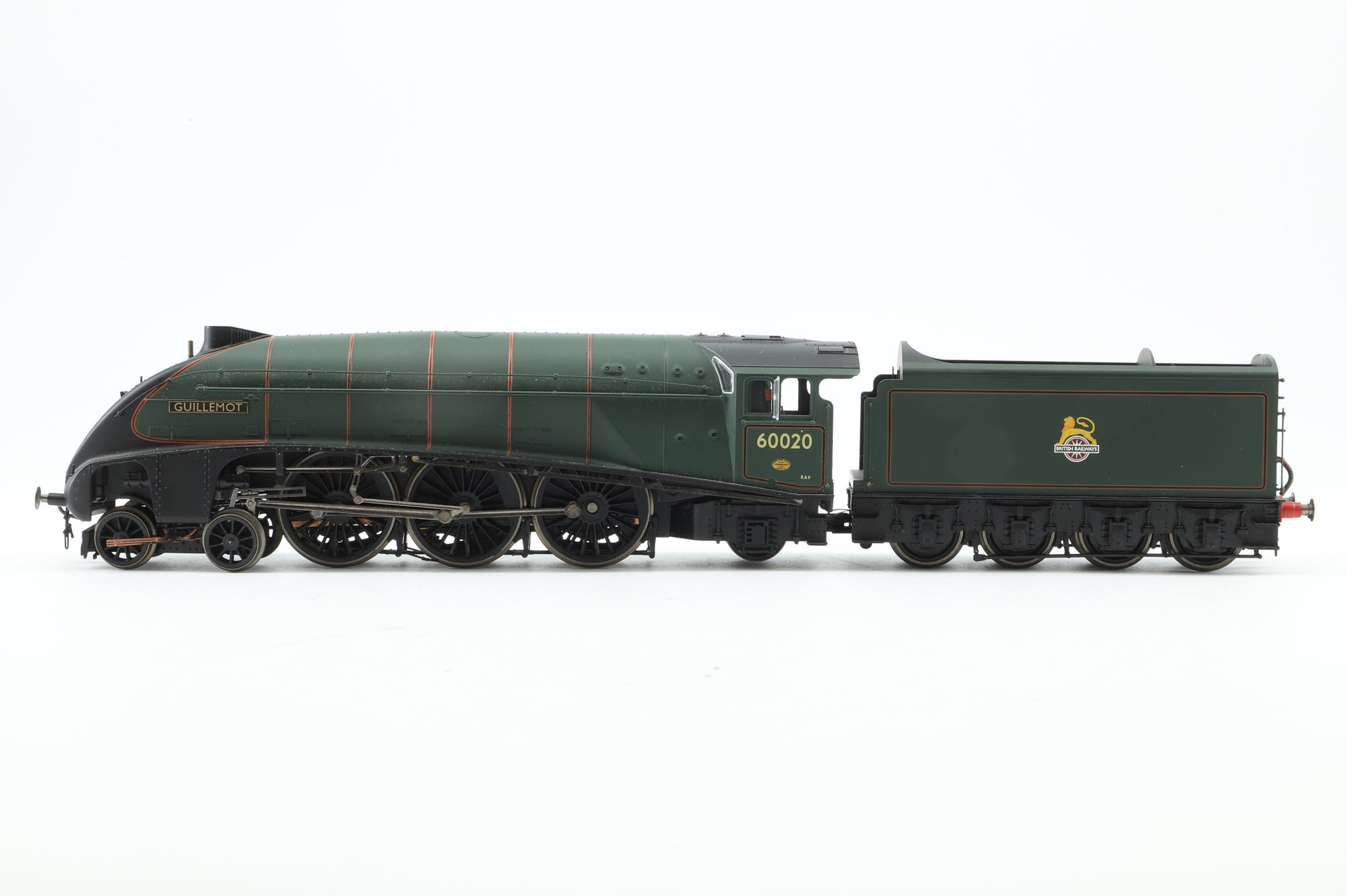 Hornby OO R2494-SD Class A4 BR Green '60020' 'Guillemot'