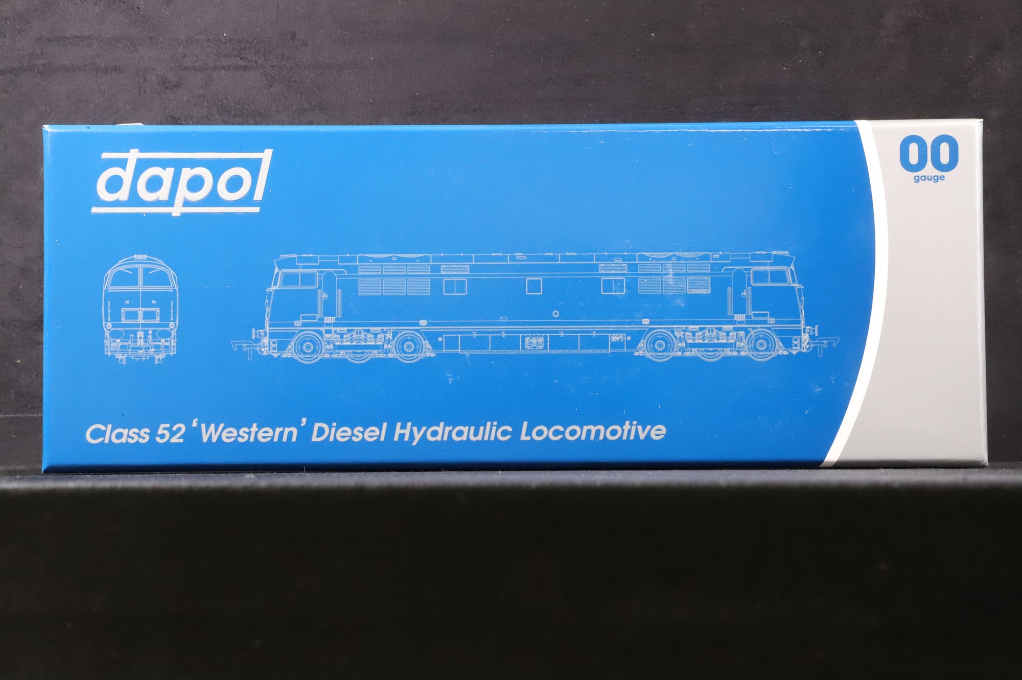 Dapol OO 4D-003-007 Class 52 'D1012' 'Western Firebrand' BR Maroon Small Yellow Panel