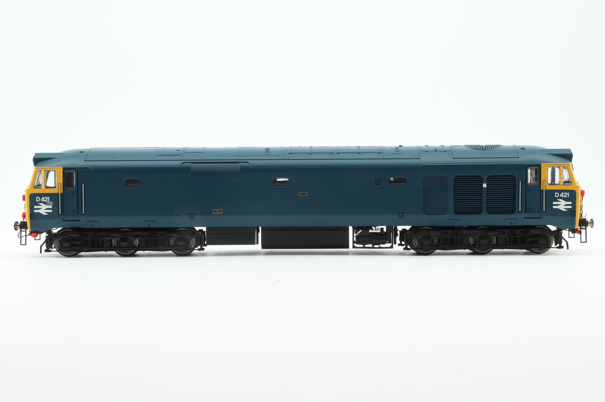 Hornby OO R2474 BR Co-Co Class 50 'D421'