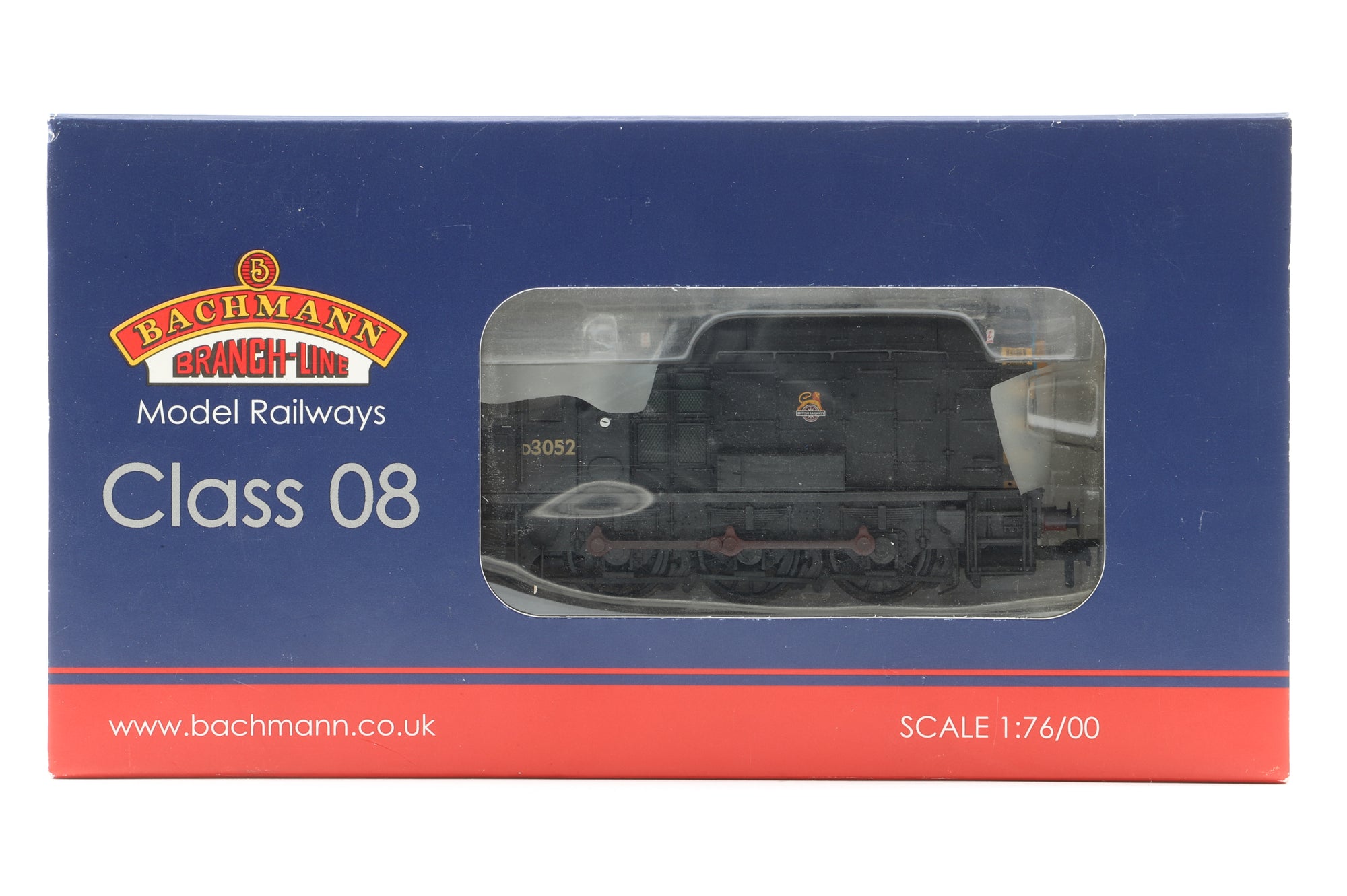 Bachmann OO 32-110Z Class 08 Diesel Shunter 'D3052' BR Black Early Emblem, Excl. Model Rail, Weathered