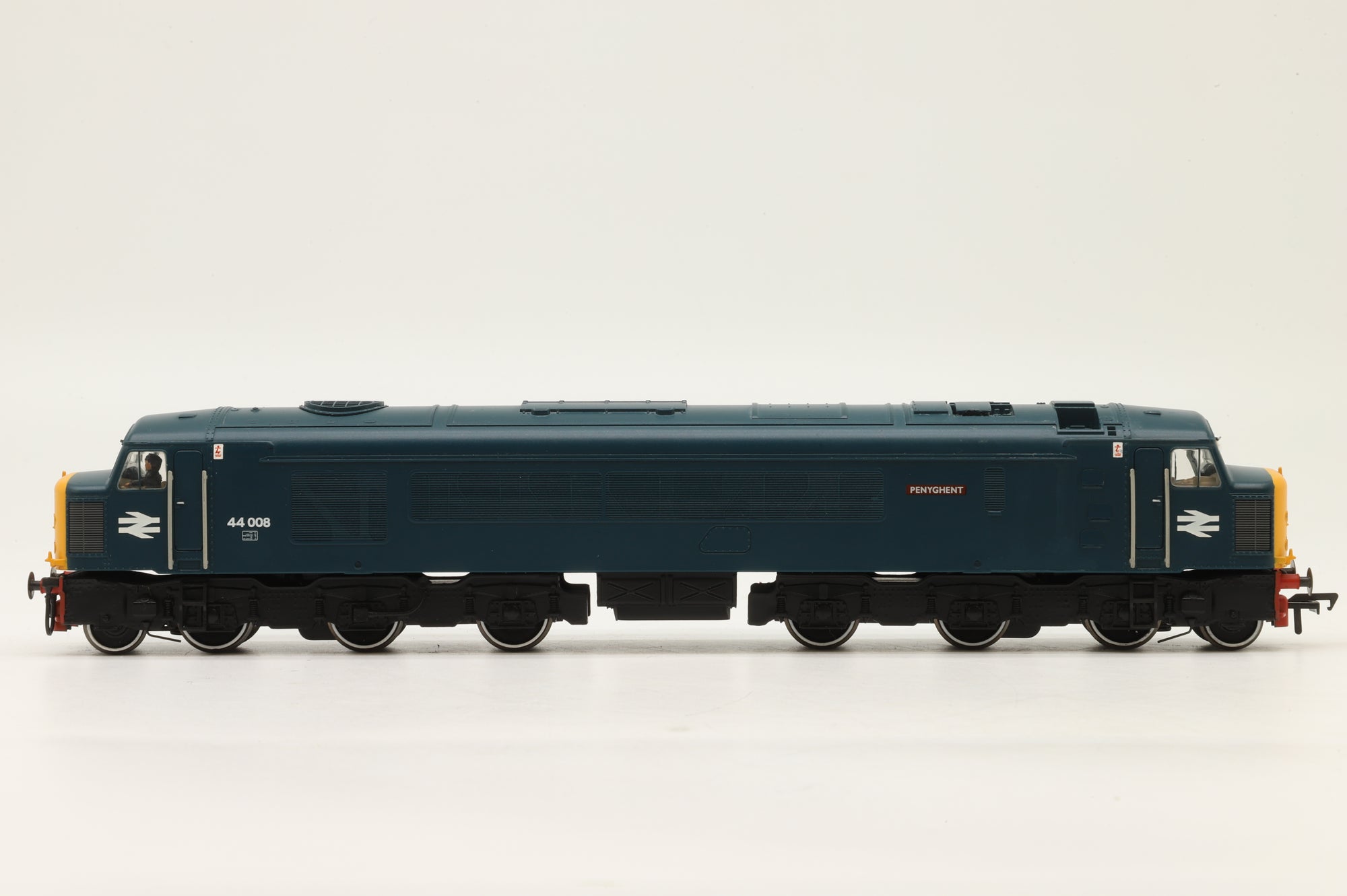Bachmann OO 32-651 Class 44 Diesel '44008' 'Penyghent' BR Blue