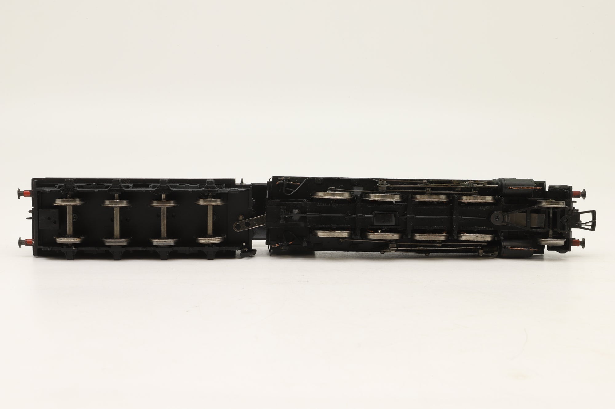 WORKSHOP Bachmann OO WD Austerity 2-8-0 '90445' BR Black Weathered