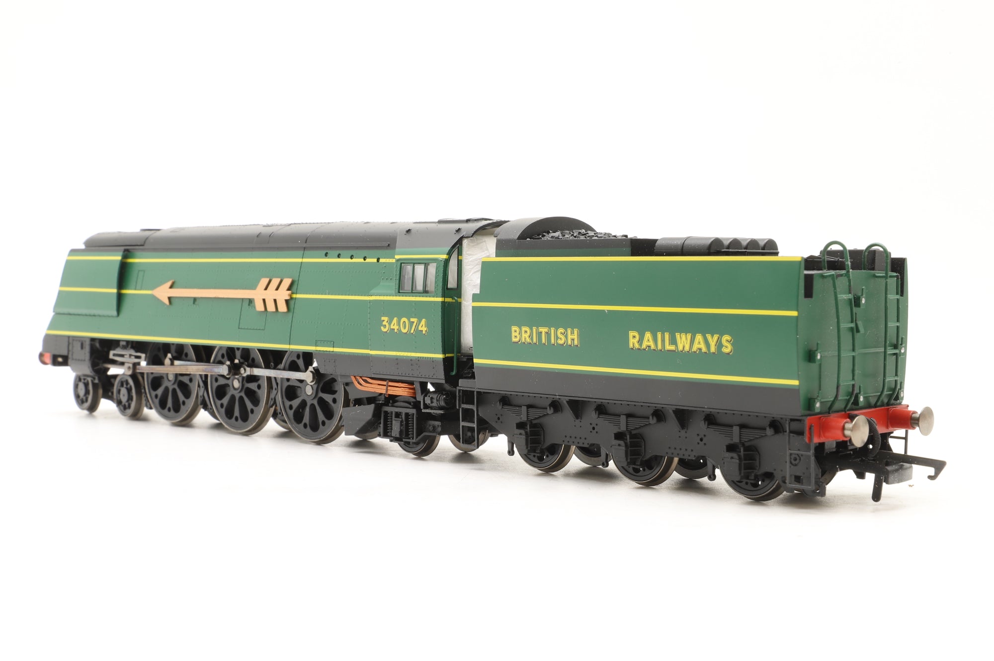Hornby OO R2369/4196 'The Golden Arrow' Train Pack w/ Additional Coach Pack