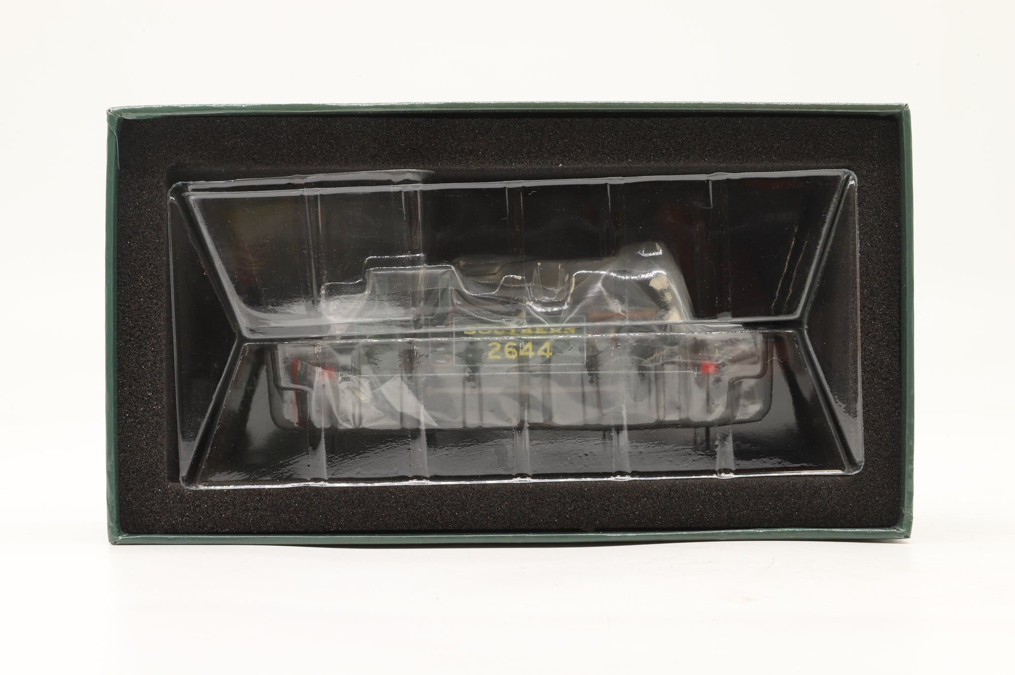 Dapol/Rails OO 4S-010-004S Class A1X Terrier 2644 in Lined SR Green – DCC Sound