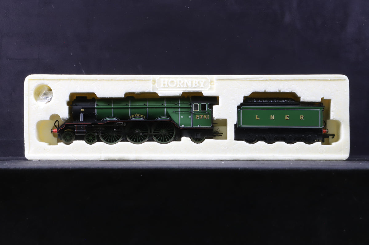 Hornby OO R2265 Class A3 &#39;Humorist&#39; LNER Green
