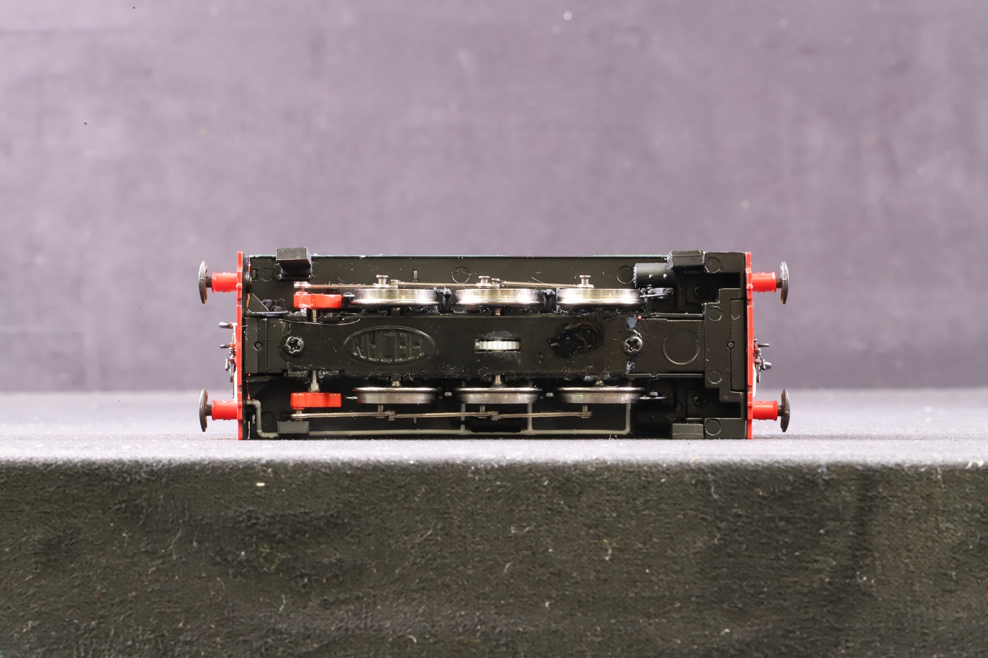 Heljan OO 2502 Class 05 Hunslet Shunter 'D2581' BR Green Wasp Stripes