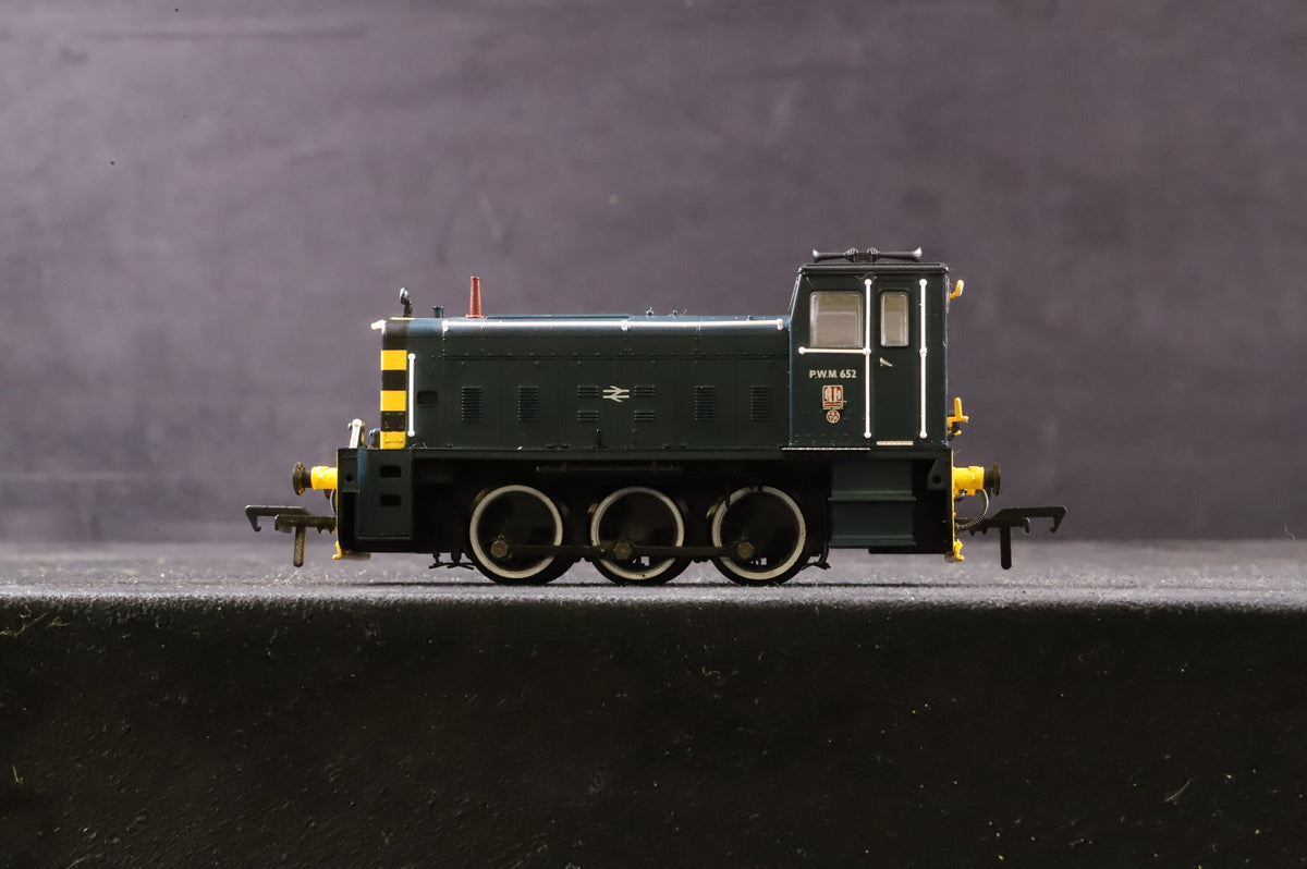 Model Rail OO MR-404 Ruston PWM No.652 in BR Blue w/ Wasp Stripes