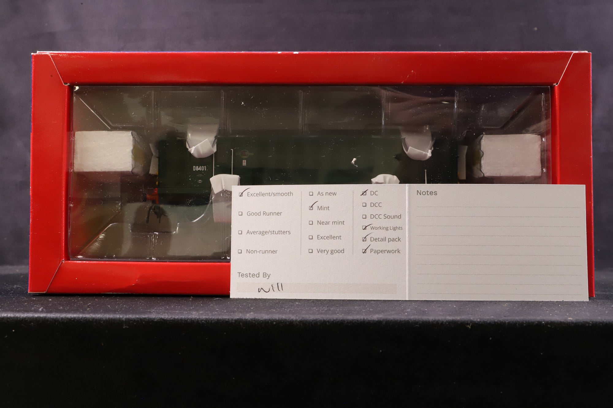 Heljan OO 1601 Class 16 'D8401' BR Green with Small Yellow Panels.