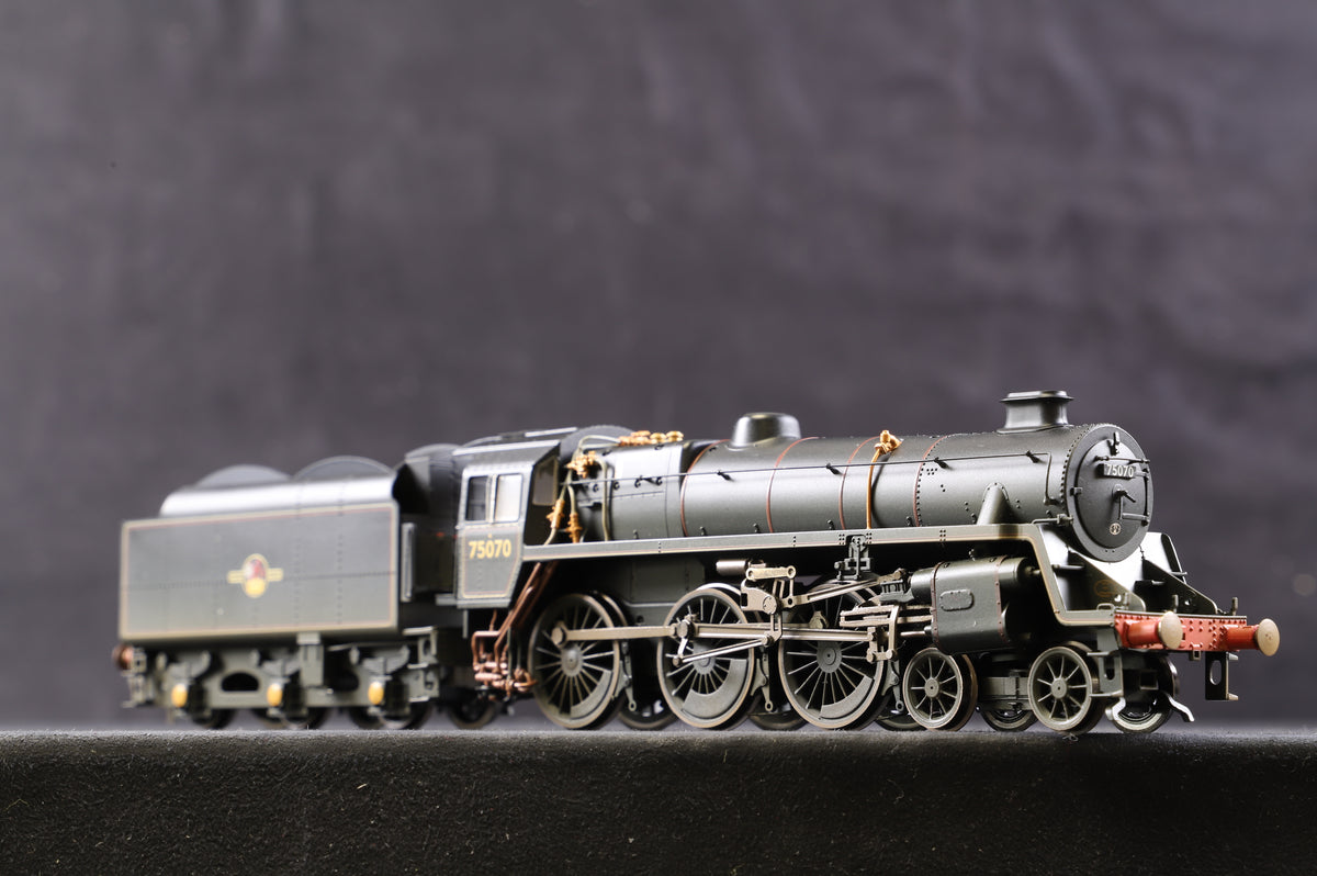 Hornby OO R2716X Standard Class 4MT &#39;75070&#39; BR Black L/C, DCC Fitted