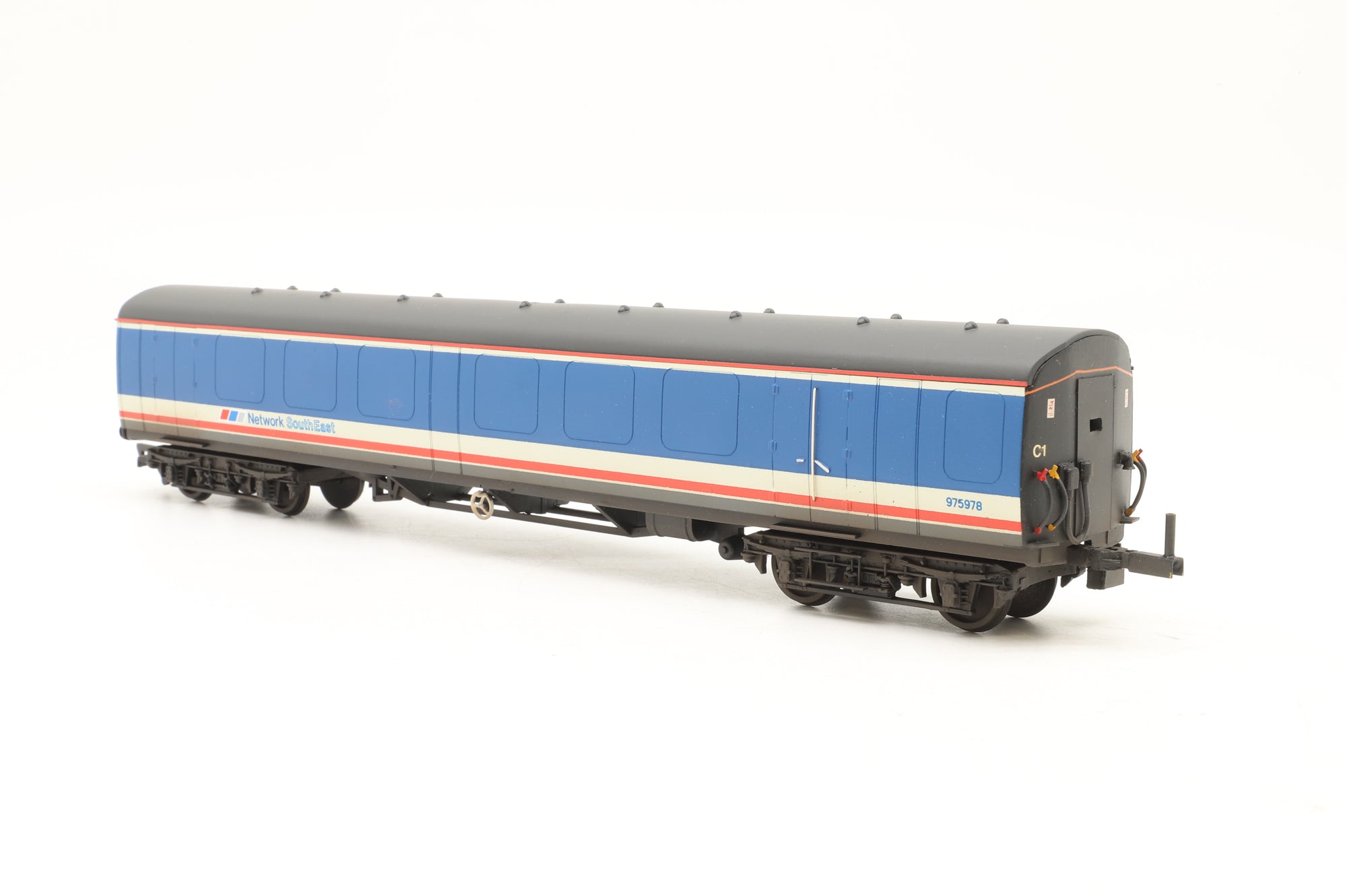 Custom OO Mk1 EMU Translator Coach 975978 in NSE Livery
