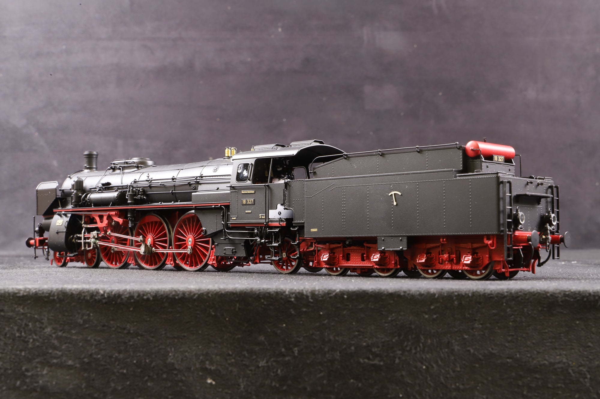 Lematec HO Brass HO-208/2 DRG BR 18 327 Schwarz-rot, Ltd Ed.16/38