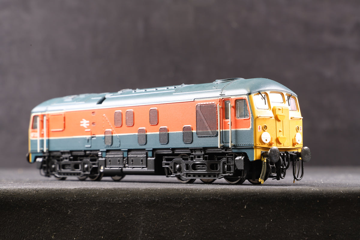 Bachmann OO Ex Class 24 &#39;97201&#39; RTC Livery, Repainted