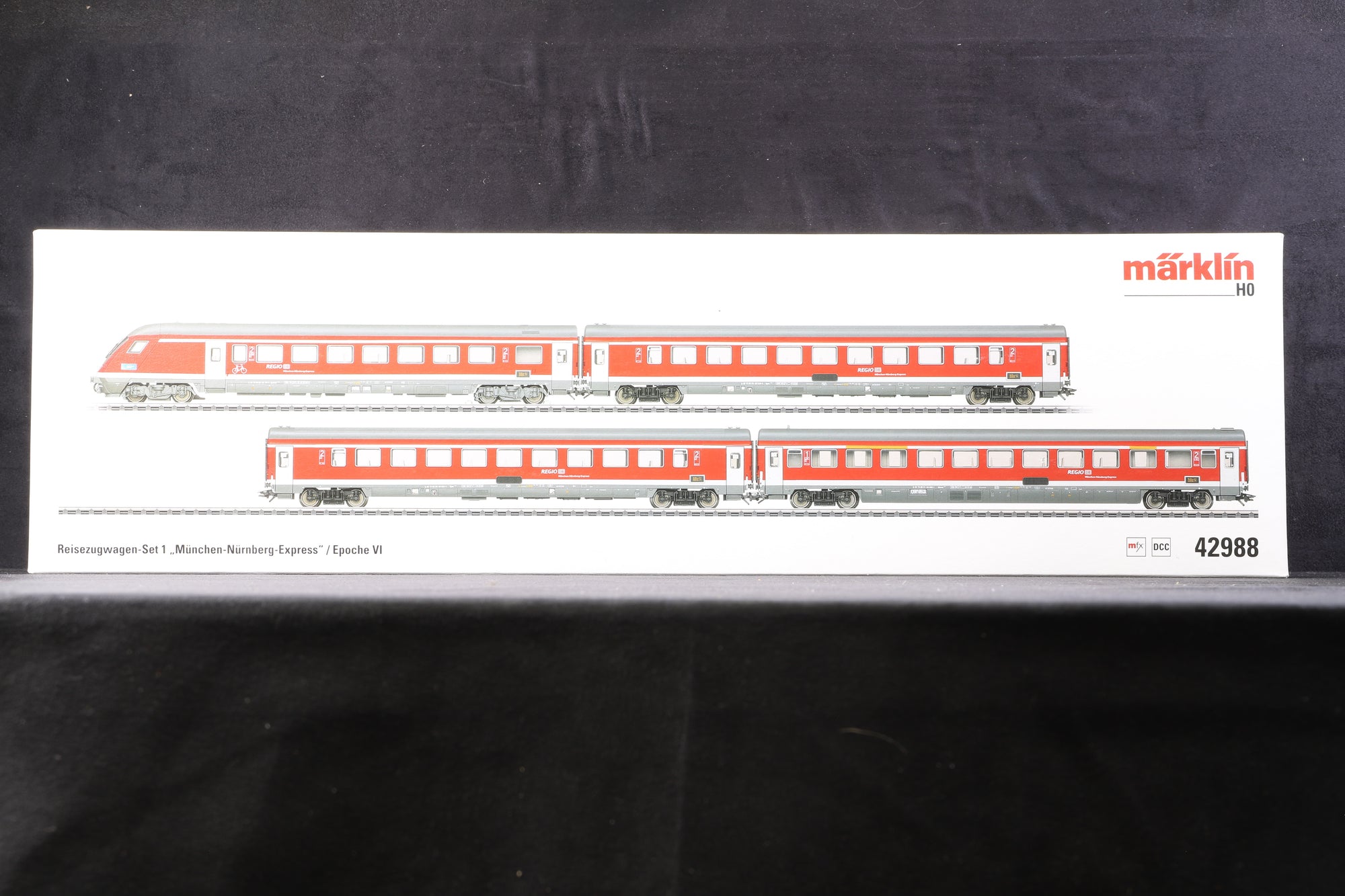 Marklin HO 42988 & 42989 Munich-Nuremberg 6 Car Express, MFX Sound