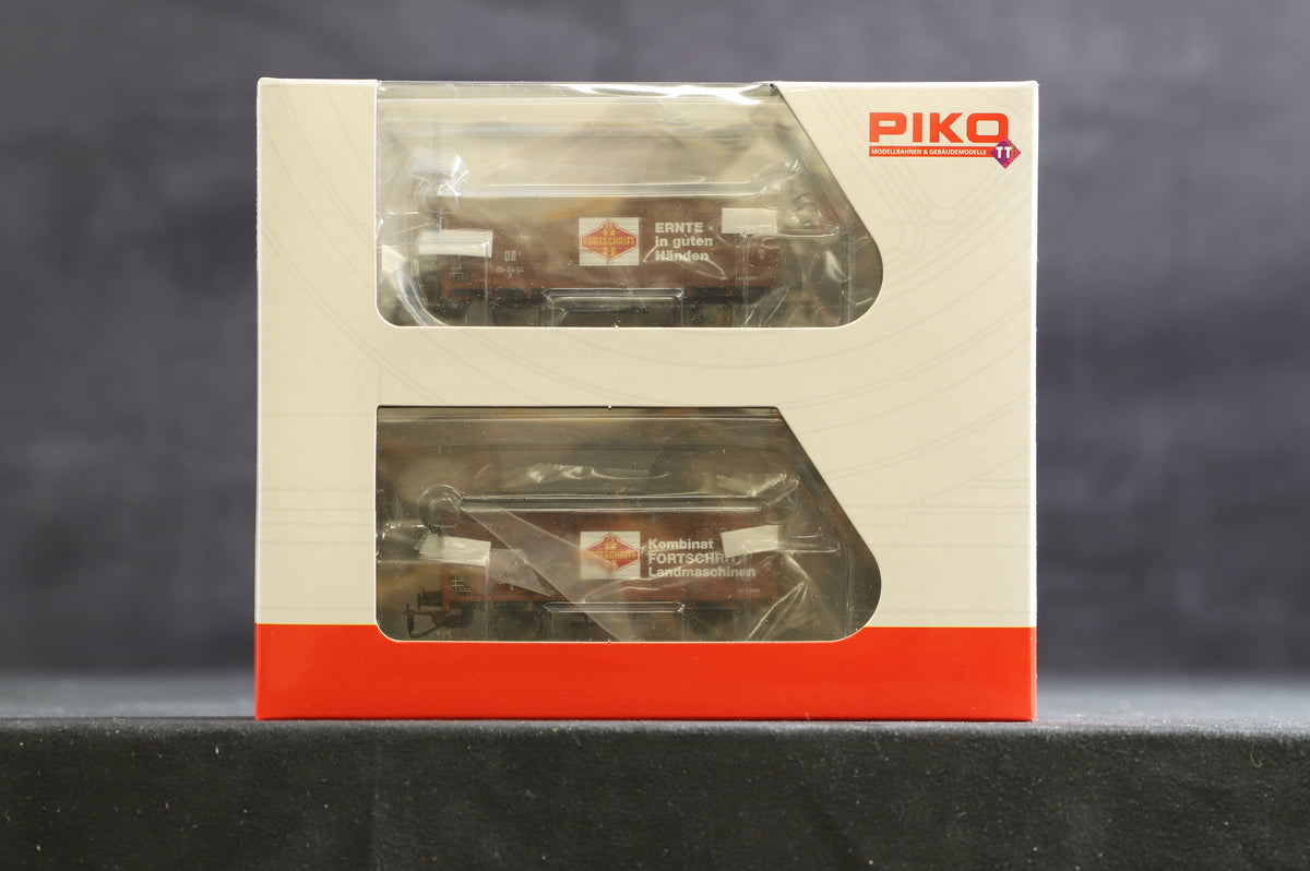 Piko TT Rake of 5 Wagons Inc 47033 x 1, 47765 x1, 47761-2, 47764 &amp; Brake Van 47760