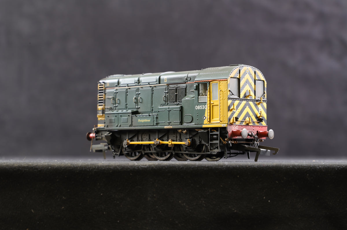 Hornby OO R2592 Class 08 Shunter Freightliner Green &#39;08530&#39;, DCC