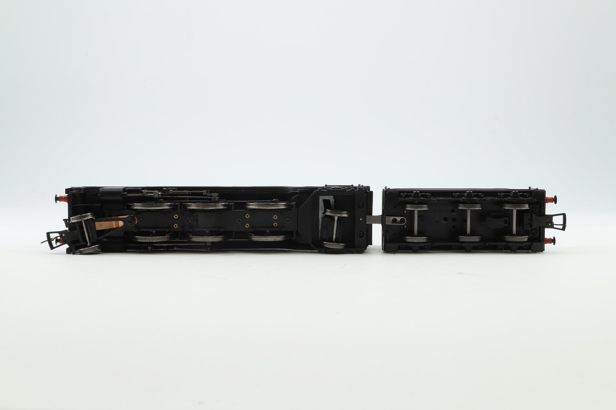 Bachmann OO 31-564 Class V2 '60860' 'Durham School' BR Black E/Emblem, DCC Sound