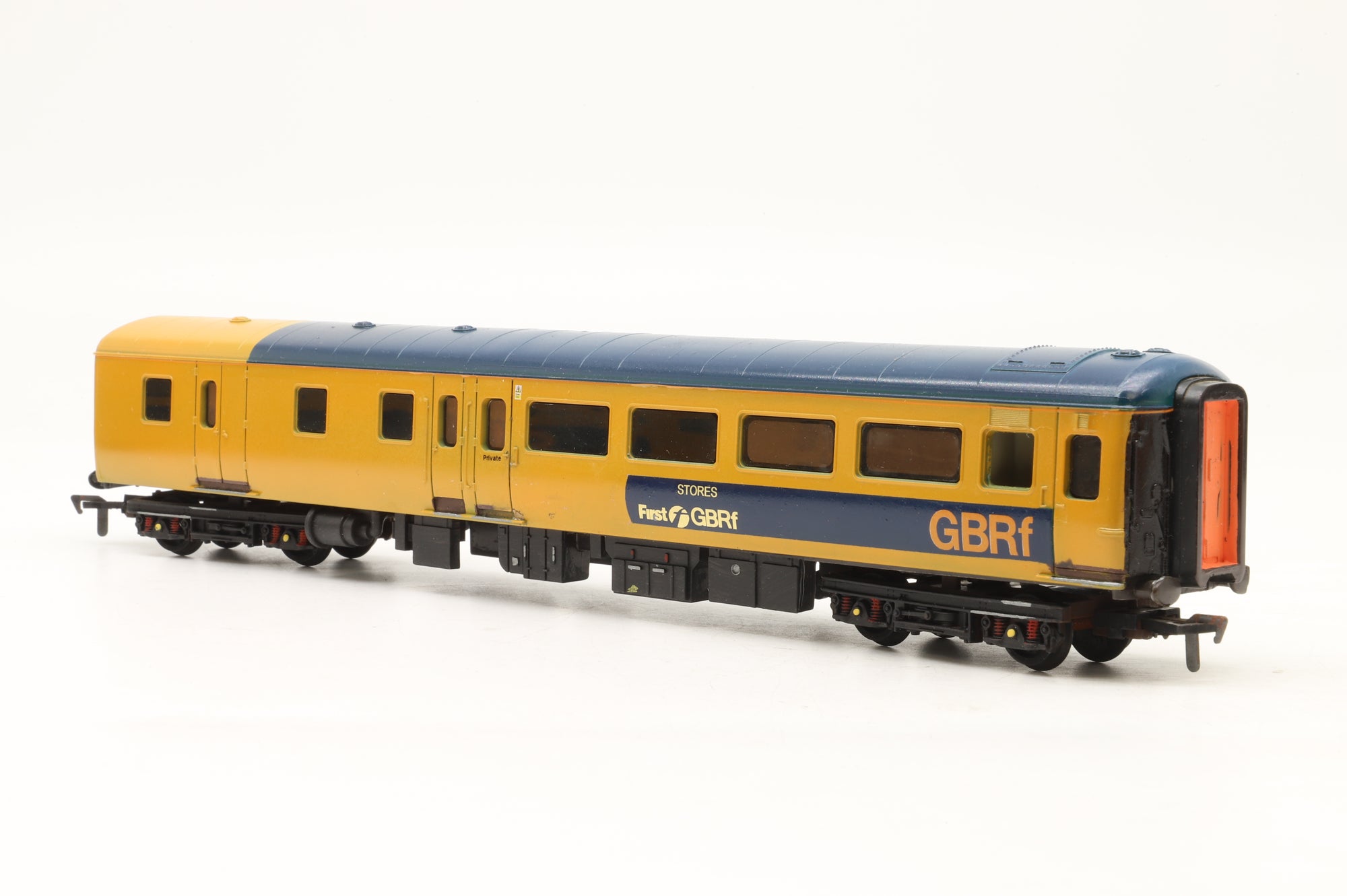 Airfix/Custom OO Rake of 2x Mk2Fs in GBRF Liveries